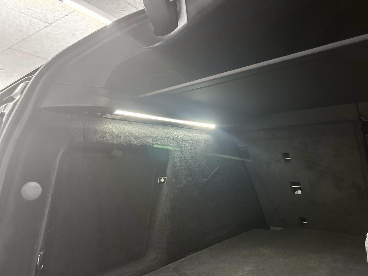 BMW XM Label Plug-in Hybrid-image-25