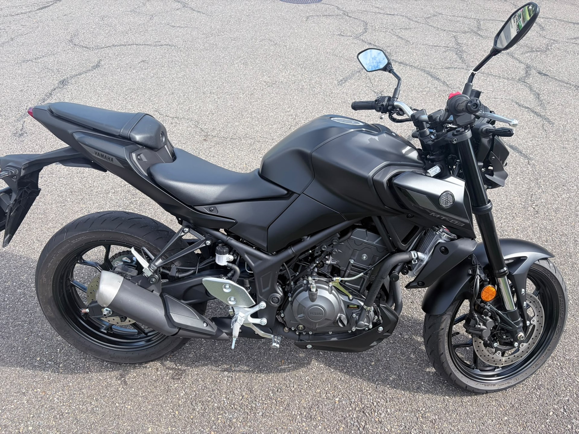 YAMAHA MT-03-showroom-element-1