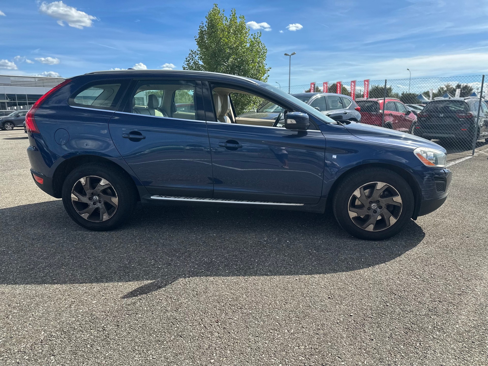 VOLVO XC60 D3 AWD Summum-image-2