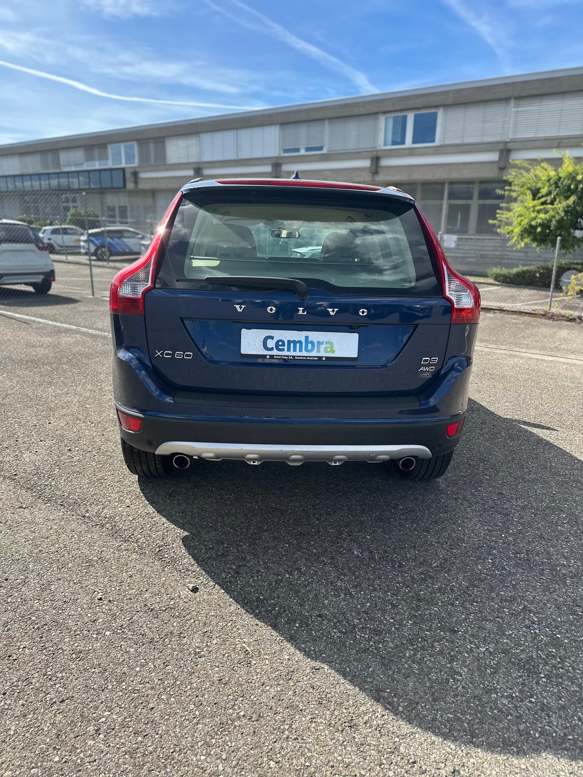 VOLVO XC60 D3 AWD Summum-image-4