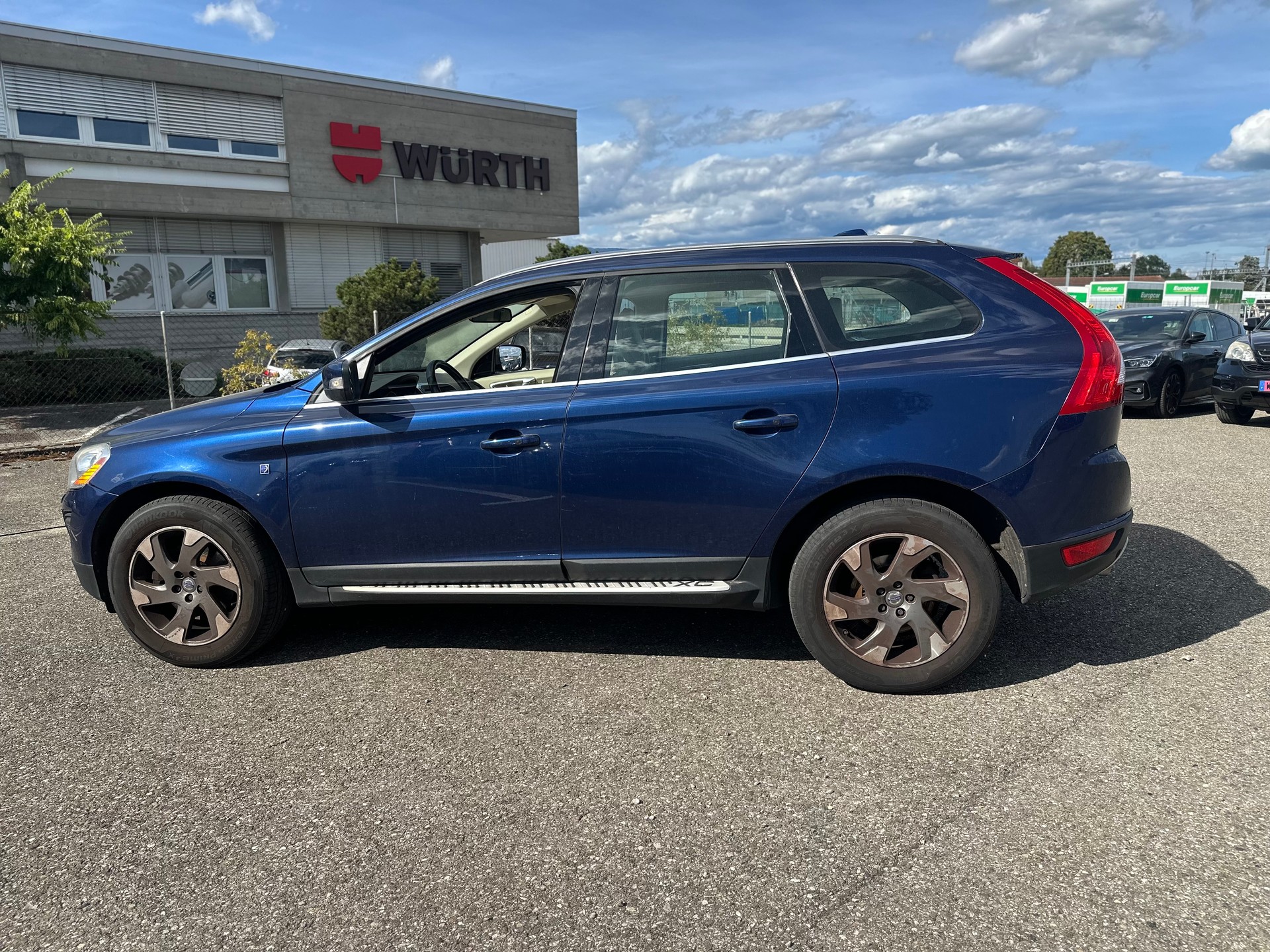 VOLVO XC60 D3 AWD Summum-image-6