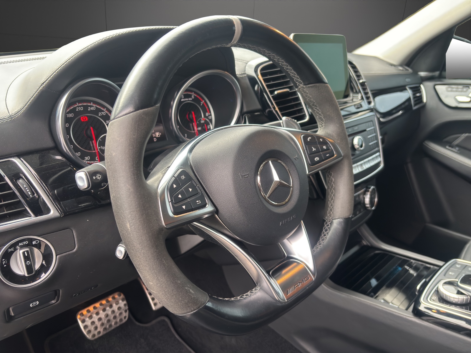 MERCEDES-BENZ GLE 63 S AMG 4Matic Speedshift Plus 7G-Tronic-image-4