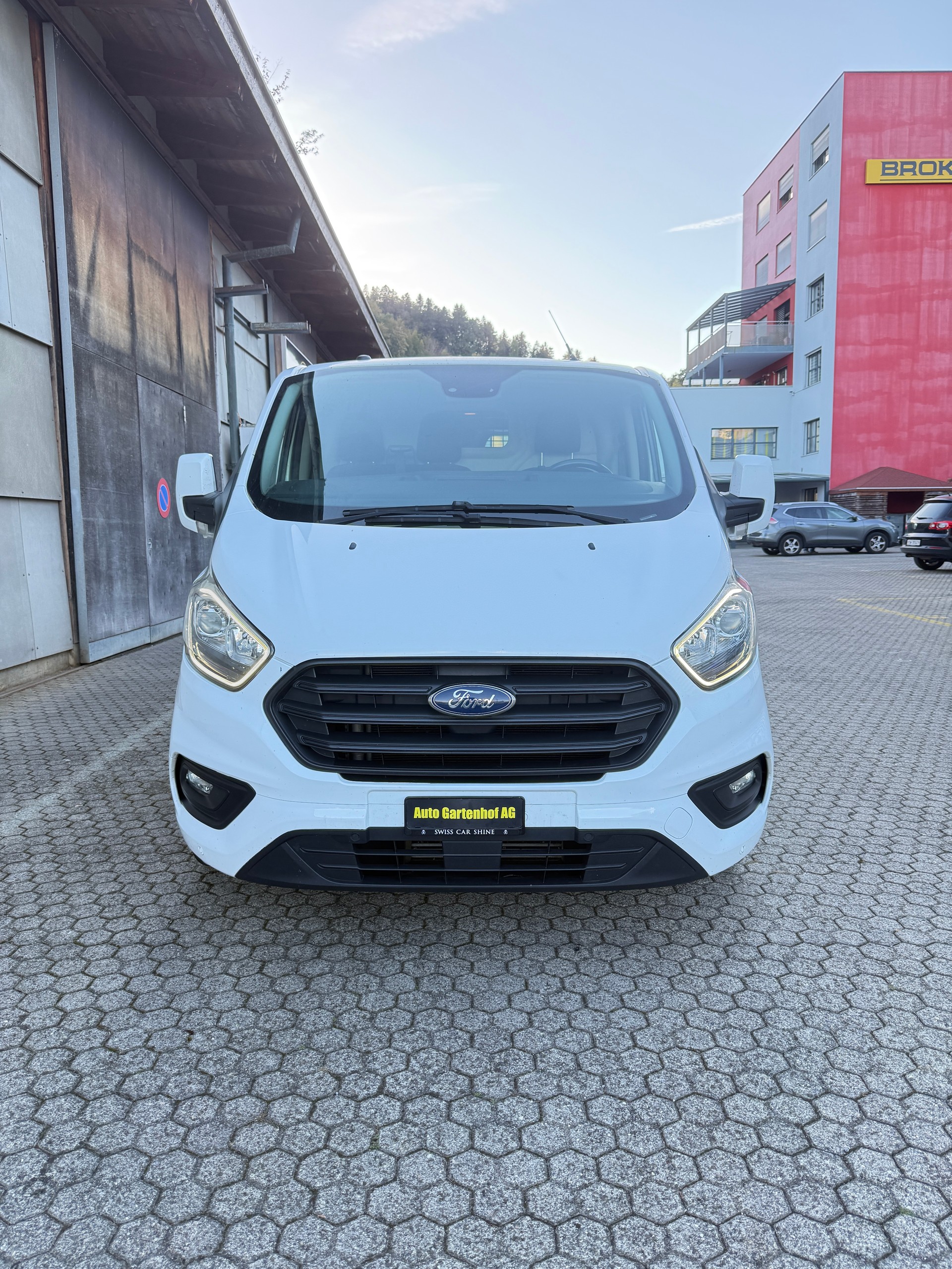 FORD Transit Custom Van 280 L1H1Trend-image-2