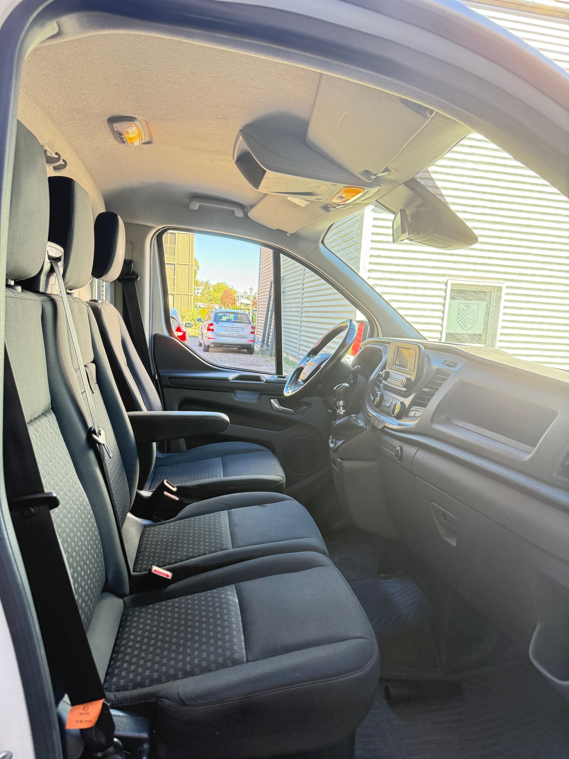 FORD Transit Custom Van 280 L1H1Trend-image-8