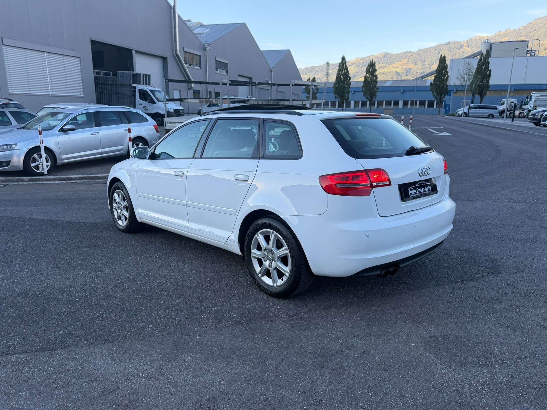 AUDI A3 Sportback 2.0 TDI Ambition S-tronic-image-3