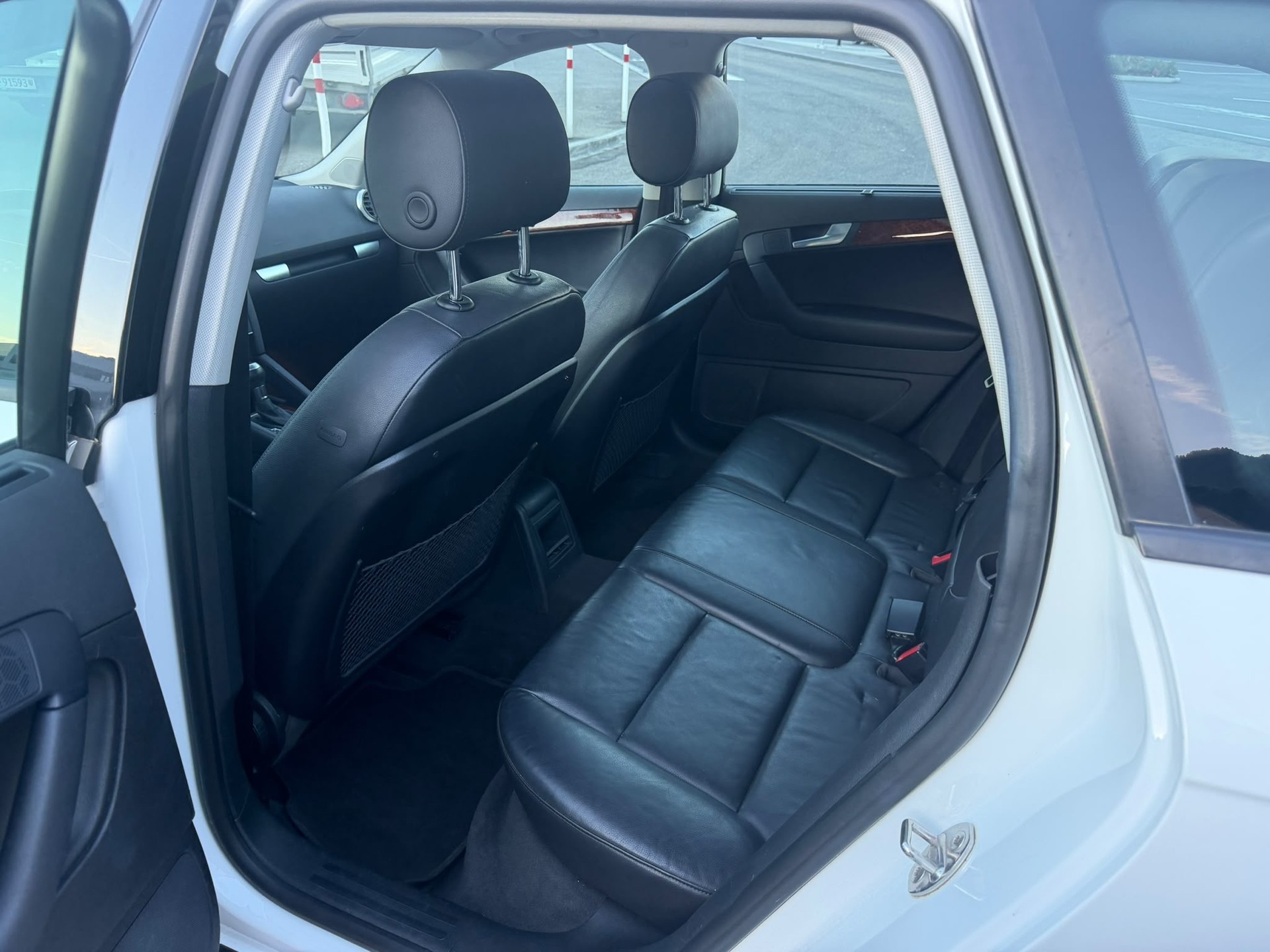AUDI A3 Sportback 2.0 TDI Ambition S-tronic-image-14
