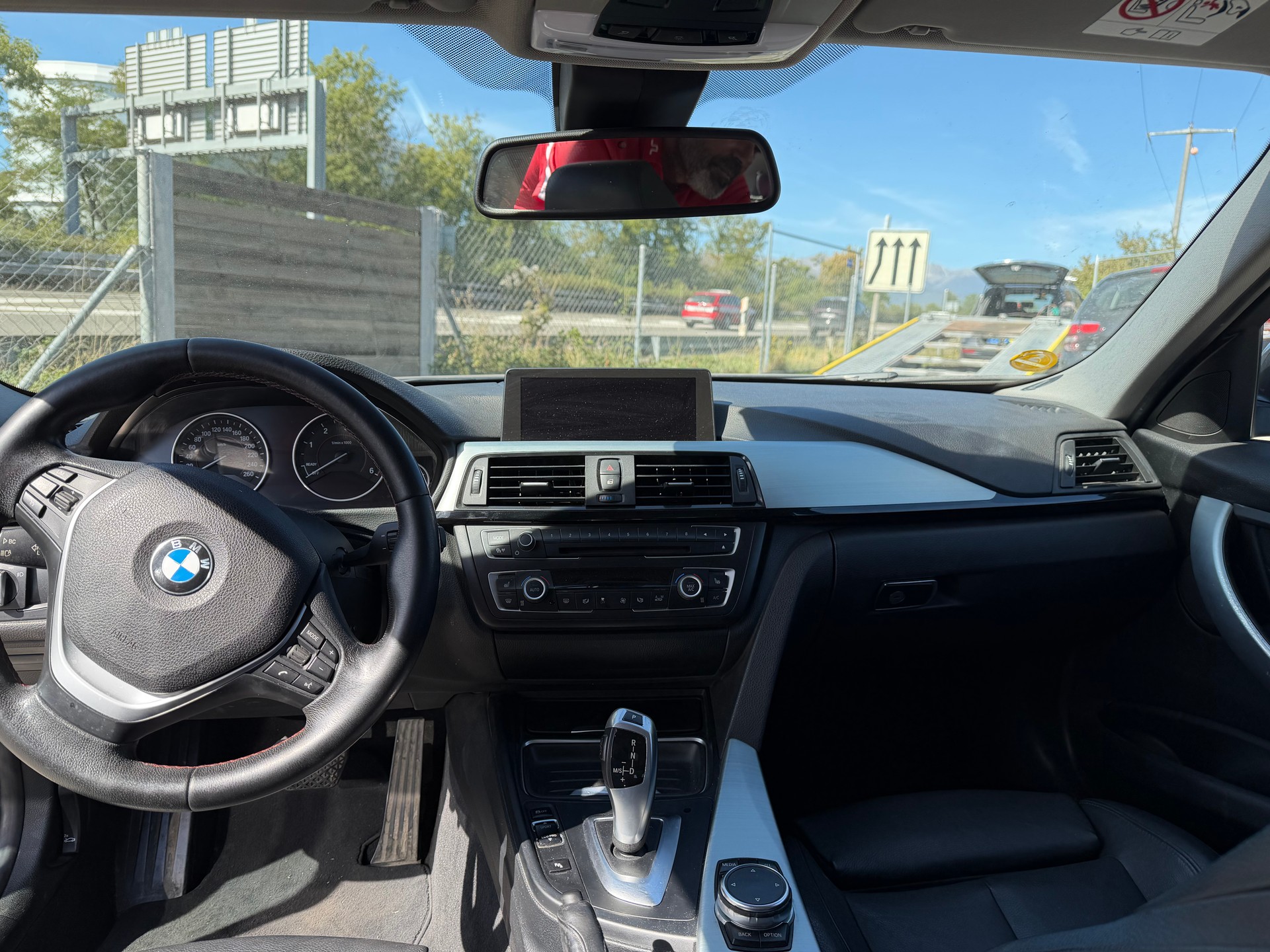 BMW 320d xDrive Touring Steptronic-image-8