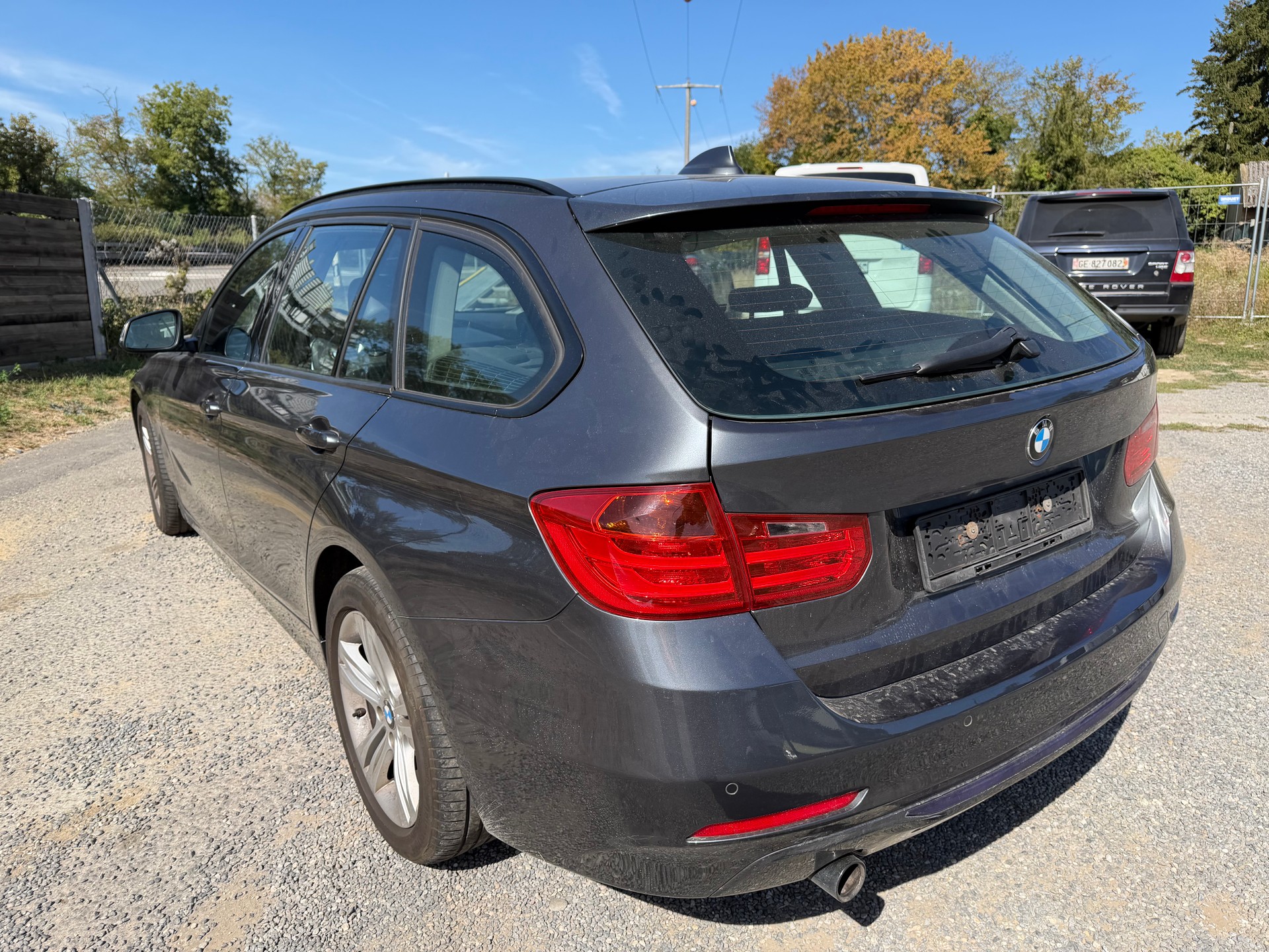 BMW 320d xDrive Touring Steptronic-image-5
