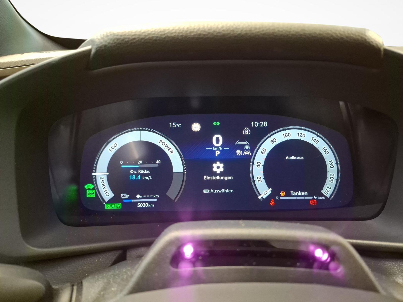 TOYOTA C-HR 2.0 PHEV Swiss Edition-image-14