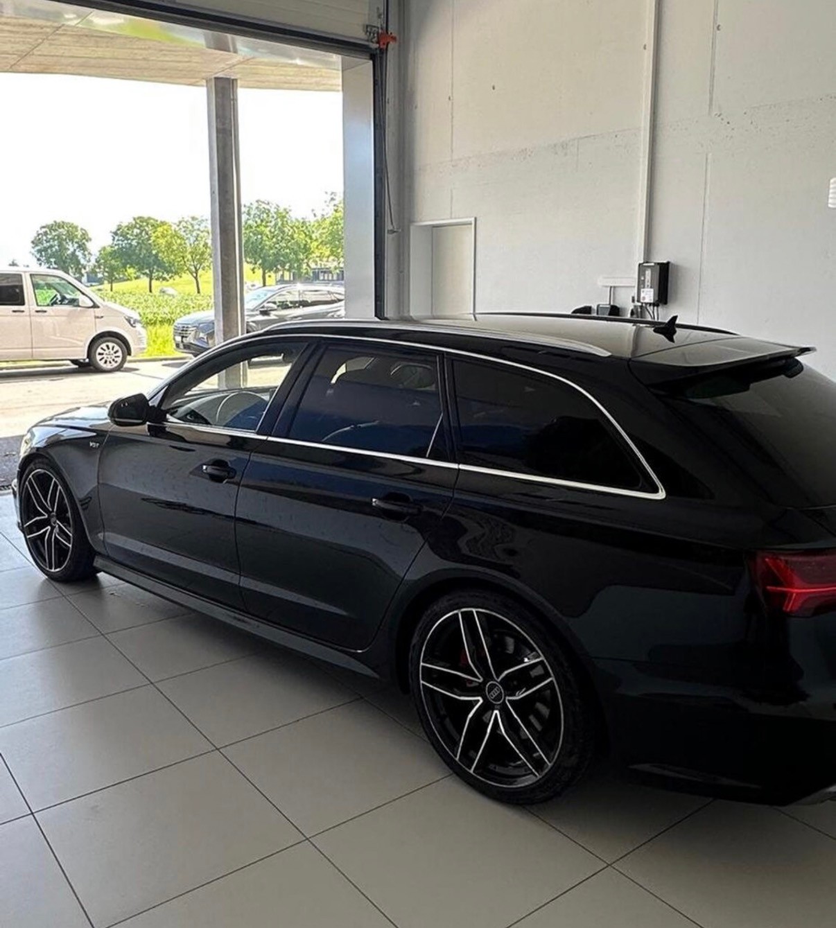 AUDI A6 Avant 3.0 BiTDI V6 qu. competition tiptronic-image-2