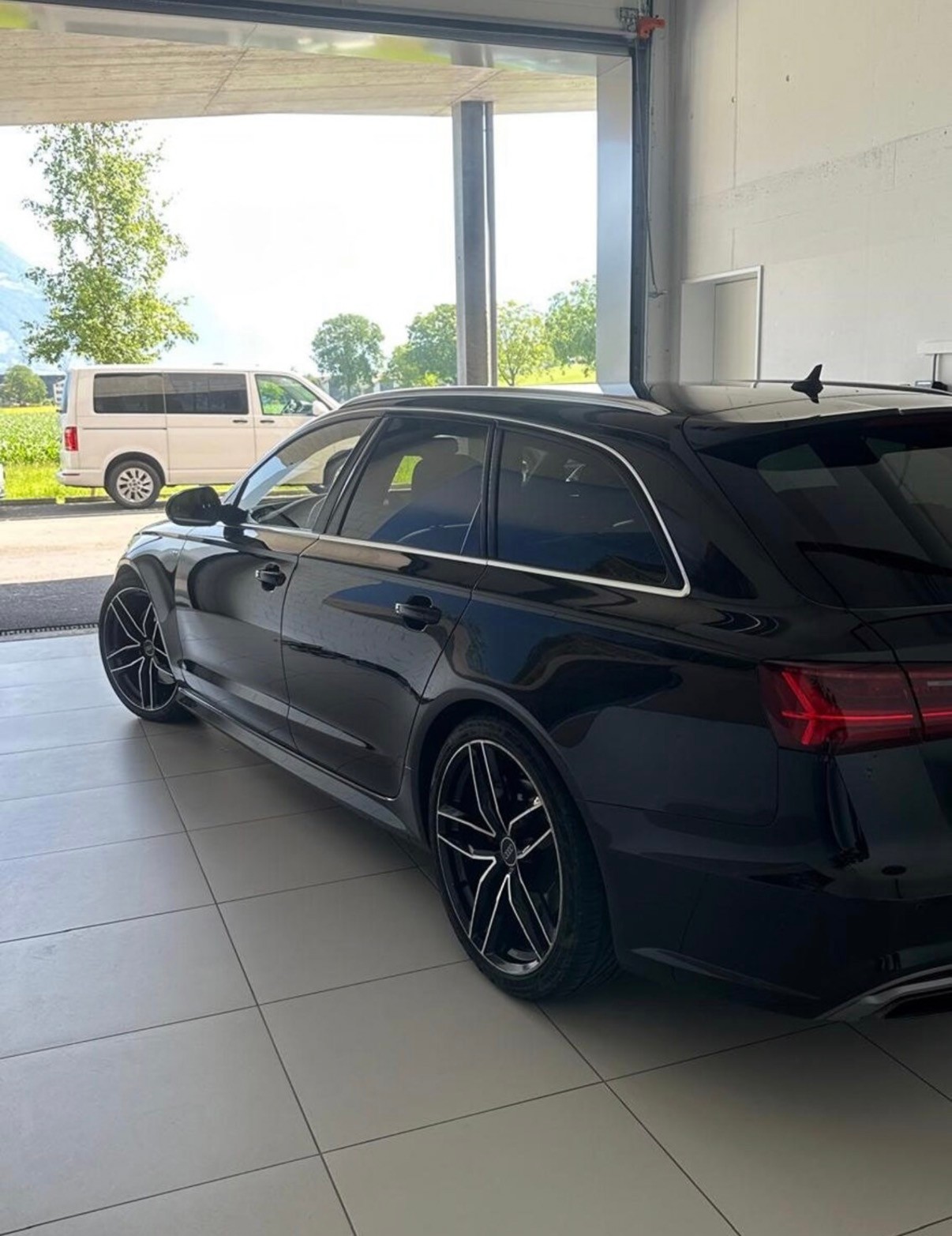 AUDI A6 Avant 3.0 BiTDI V6 qu. competition tiptronic-image-3