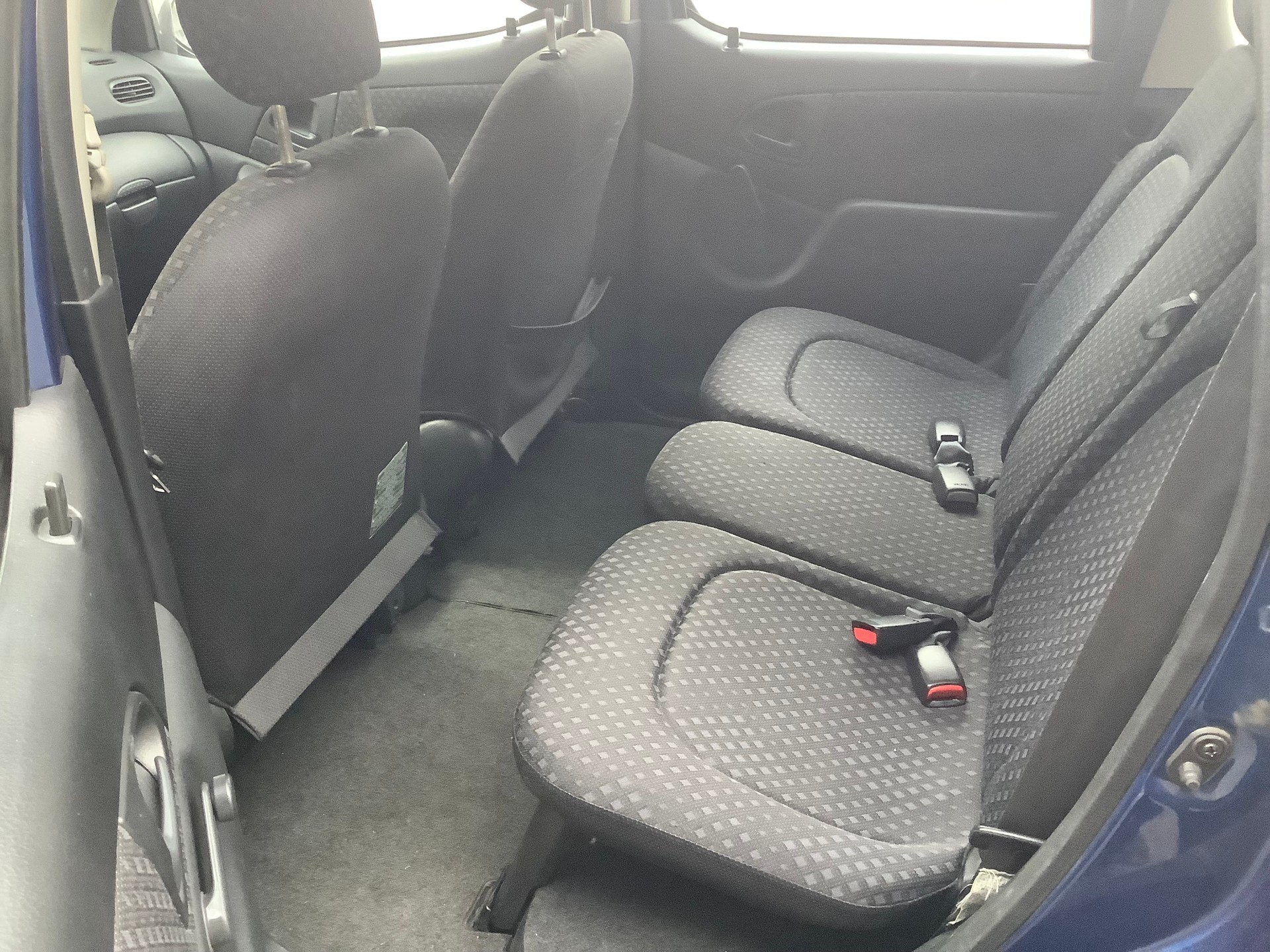 TOYOTA Yaris Verso 1.3 Linea Sol-image-9