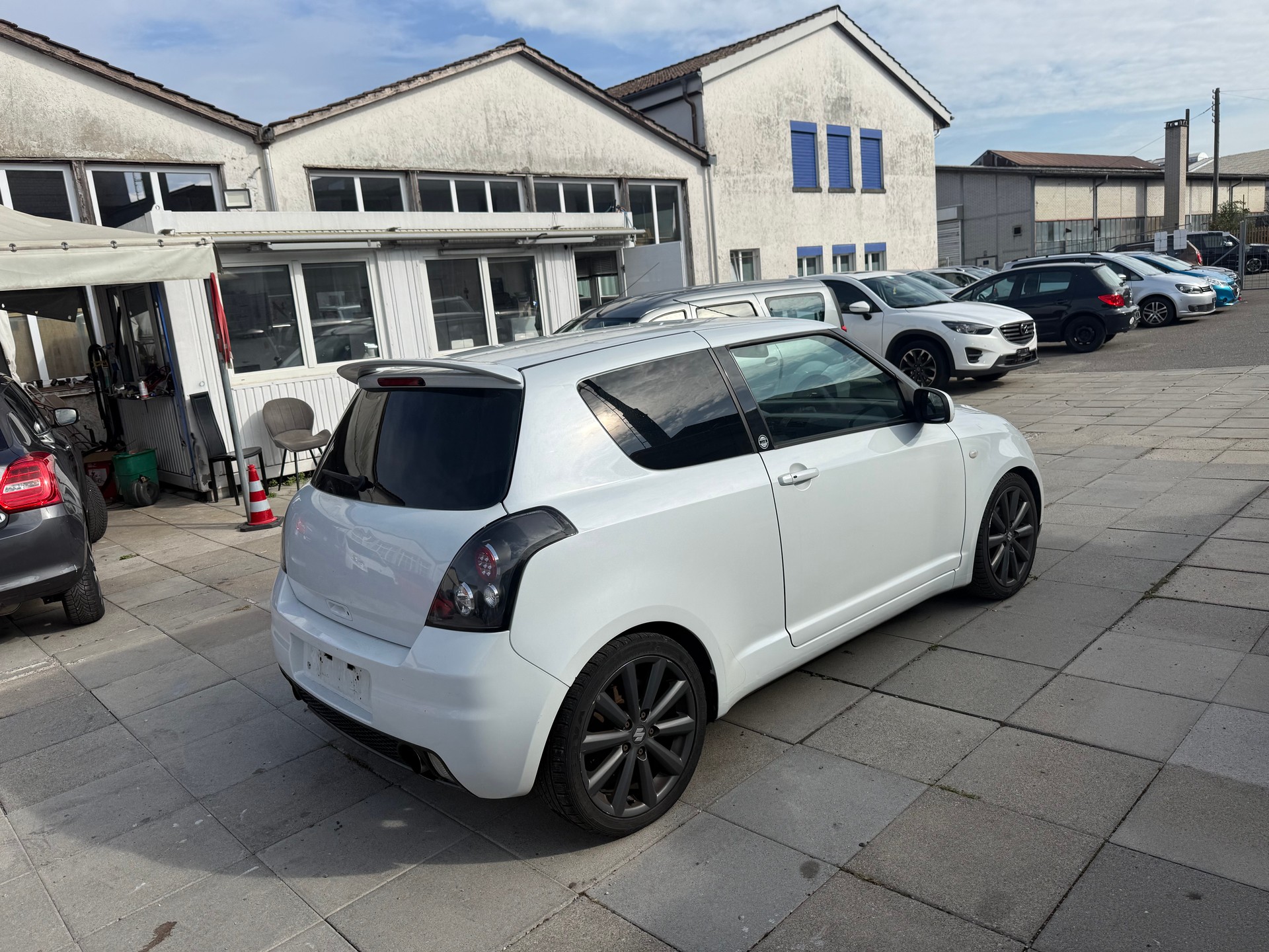 SUZUKI Swift 1.6i 16V Sport-image-3