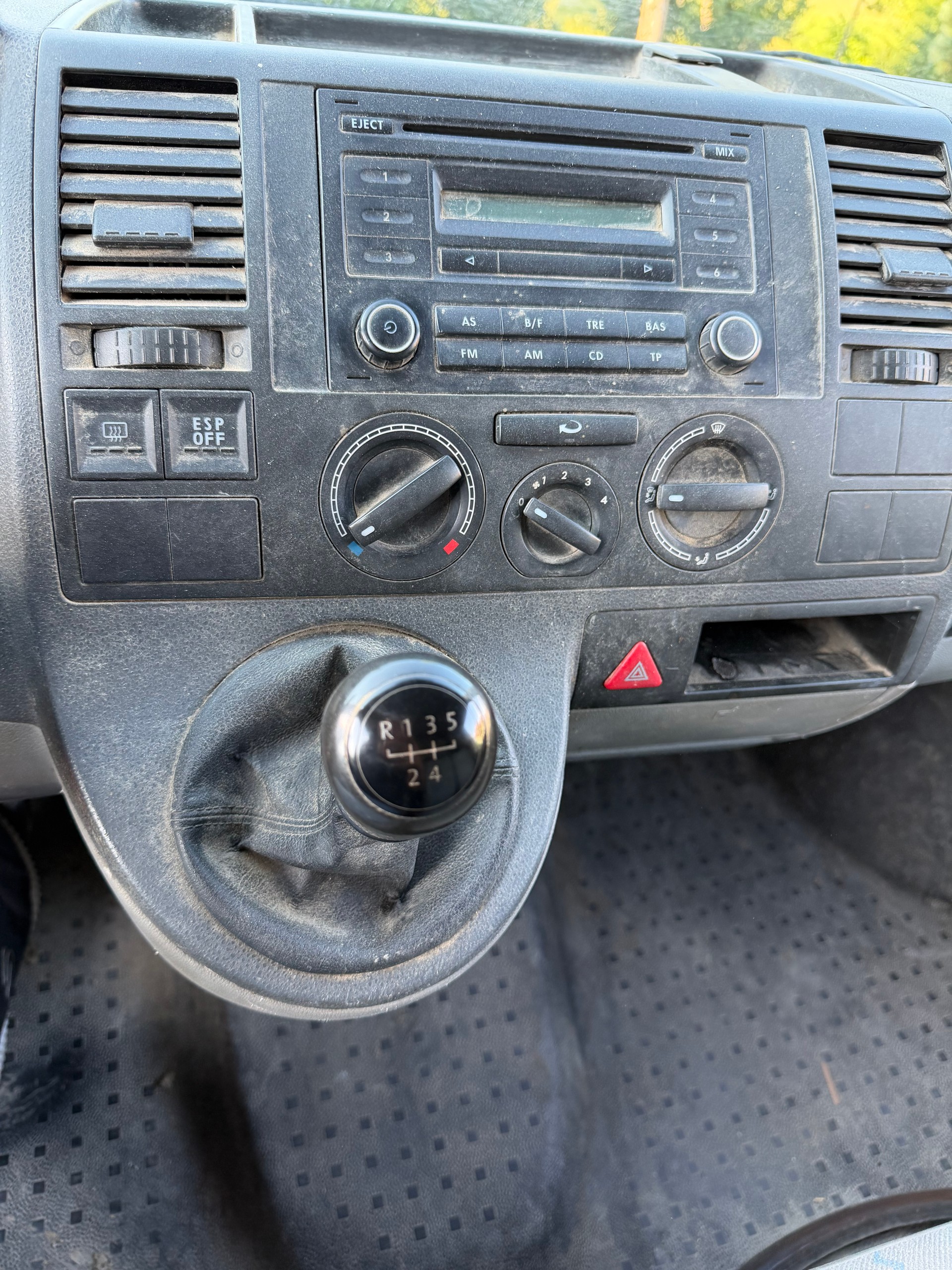 VW T5 1.9 TDI PD-image-5