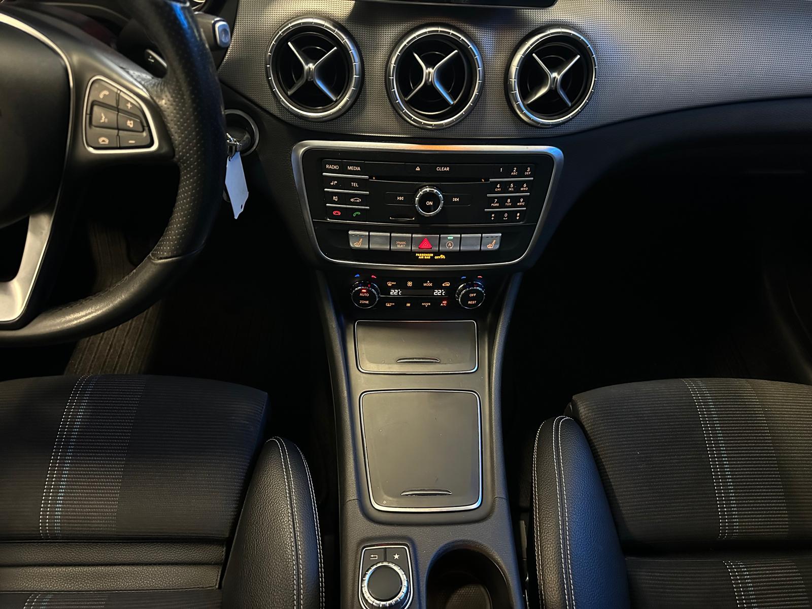 MERCEDES-BENZ CLA Shooting Brake 220 d Urban 4Matic 7G-DCT-image-15