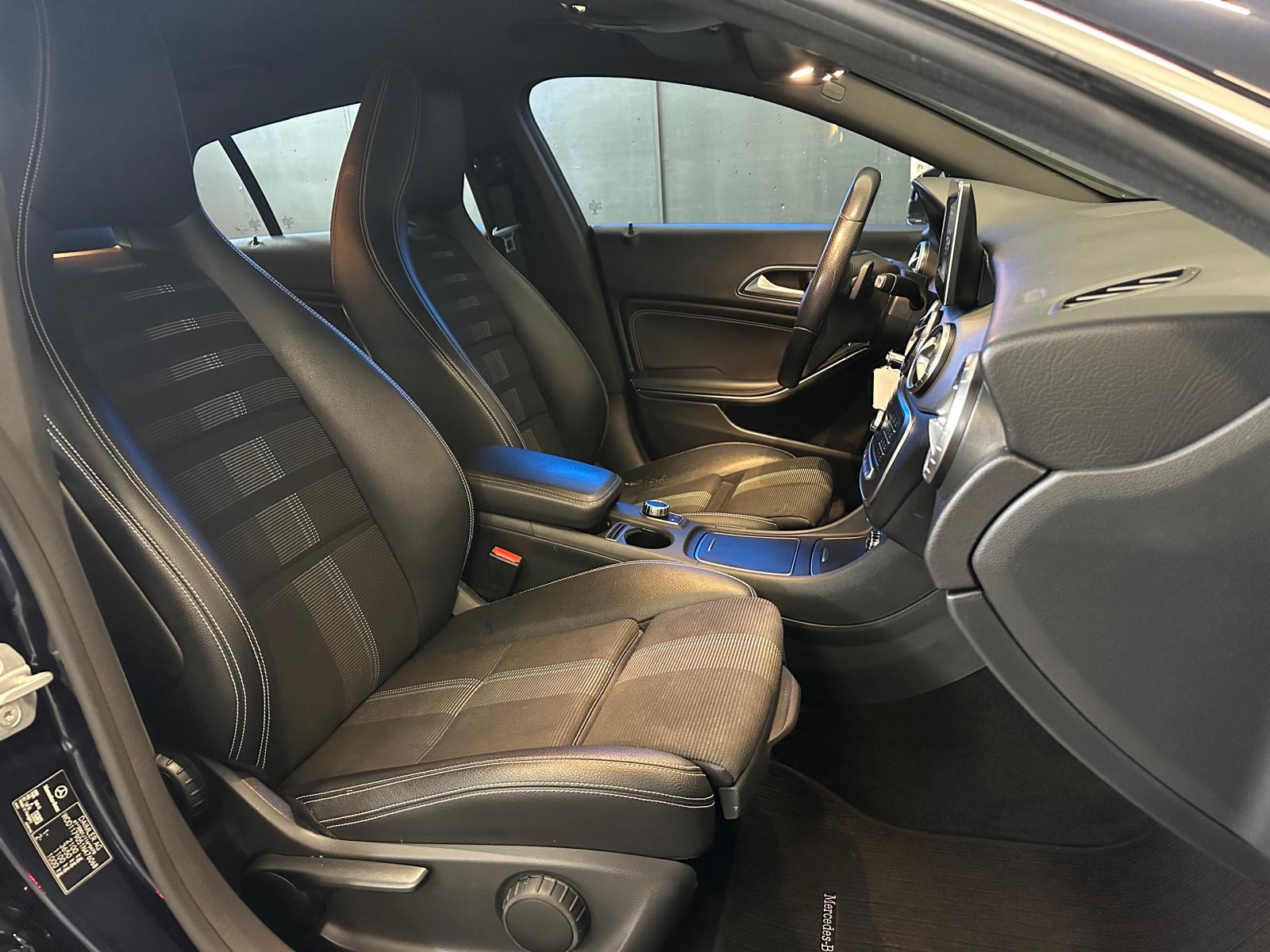 MERCEDES-BENZ CLA Shooting Brake 220 d Urban 4Matic 7G-DCT-image-12