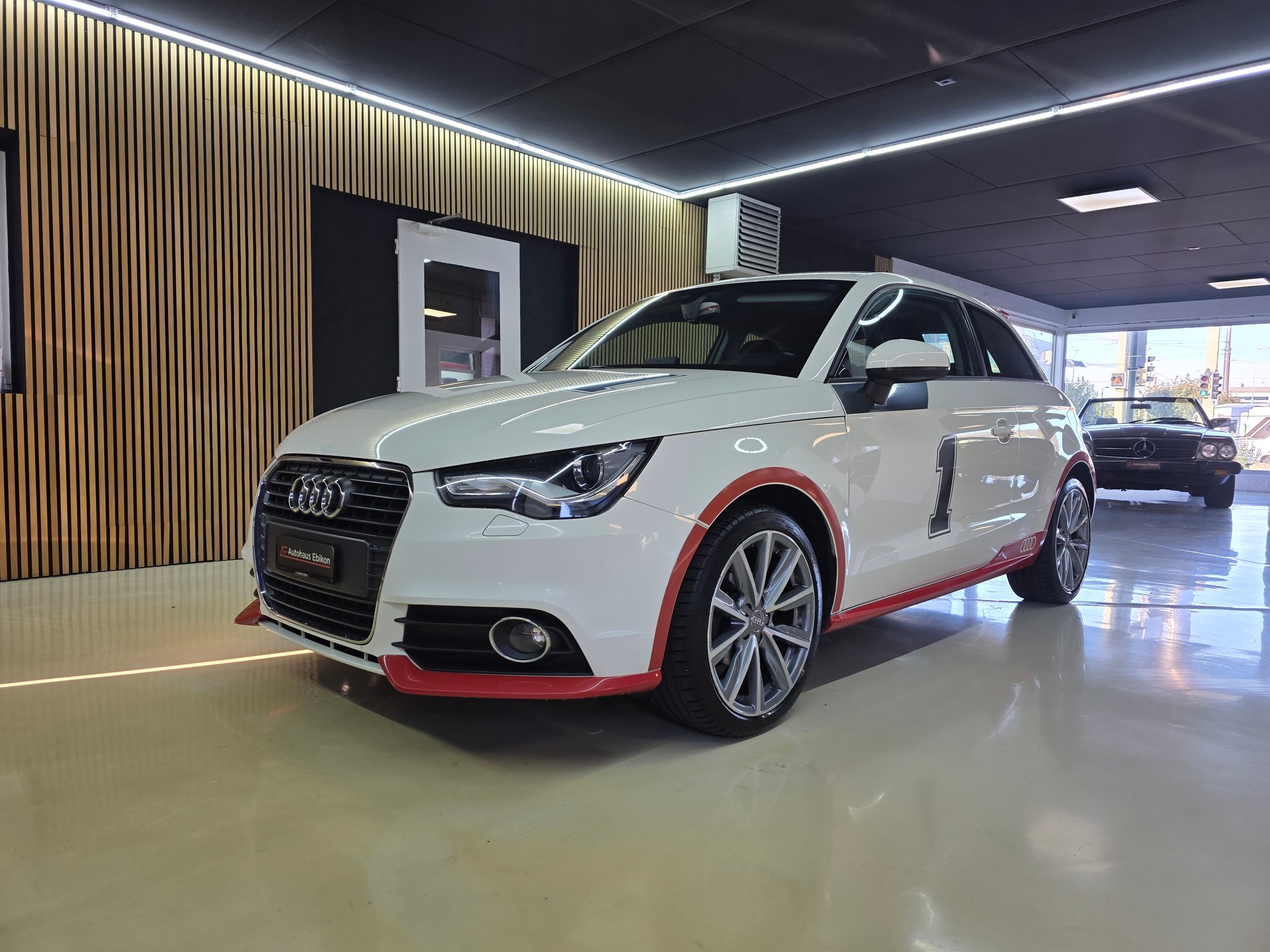 AUDI A1 1.2 TFSI Ambition ''Competition Kit Legends''-showroom-element-2