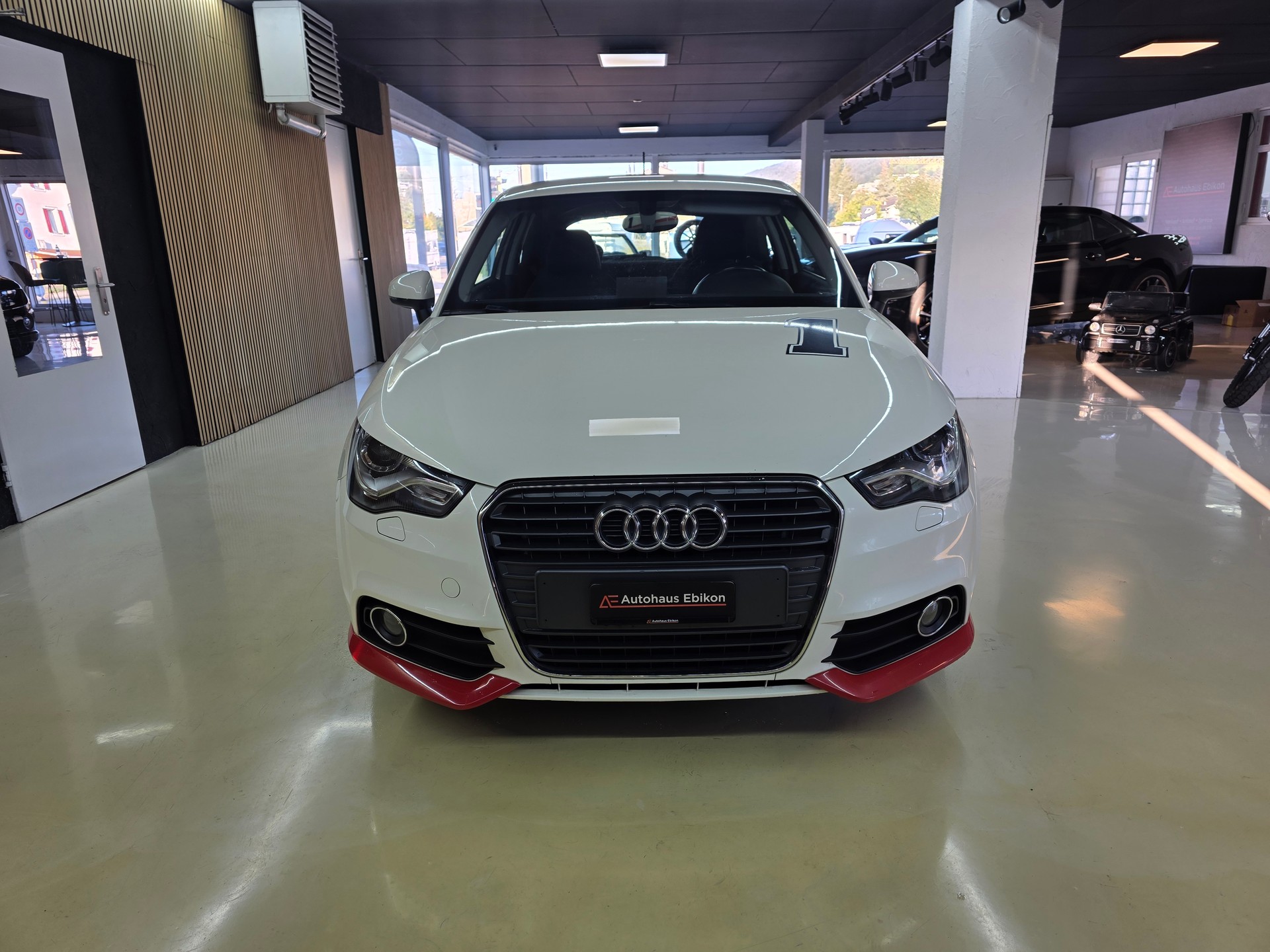 AUDI A1 1.2 TFSI Ambition ''Competition Kit Legends''-showroom-element-1