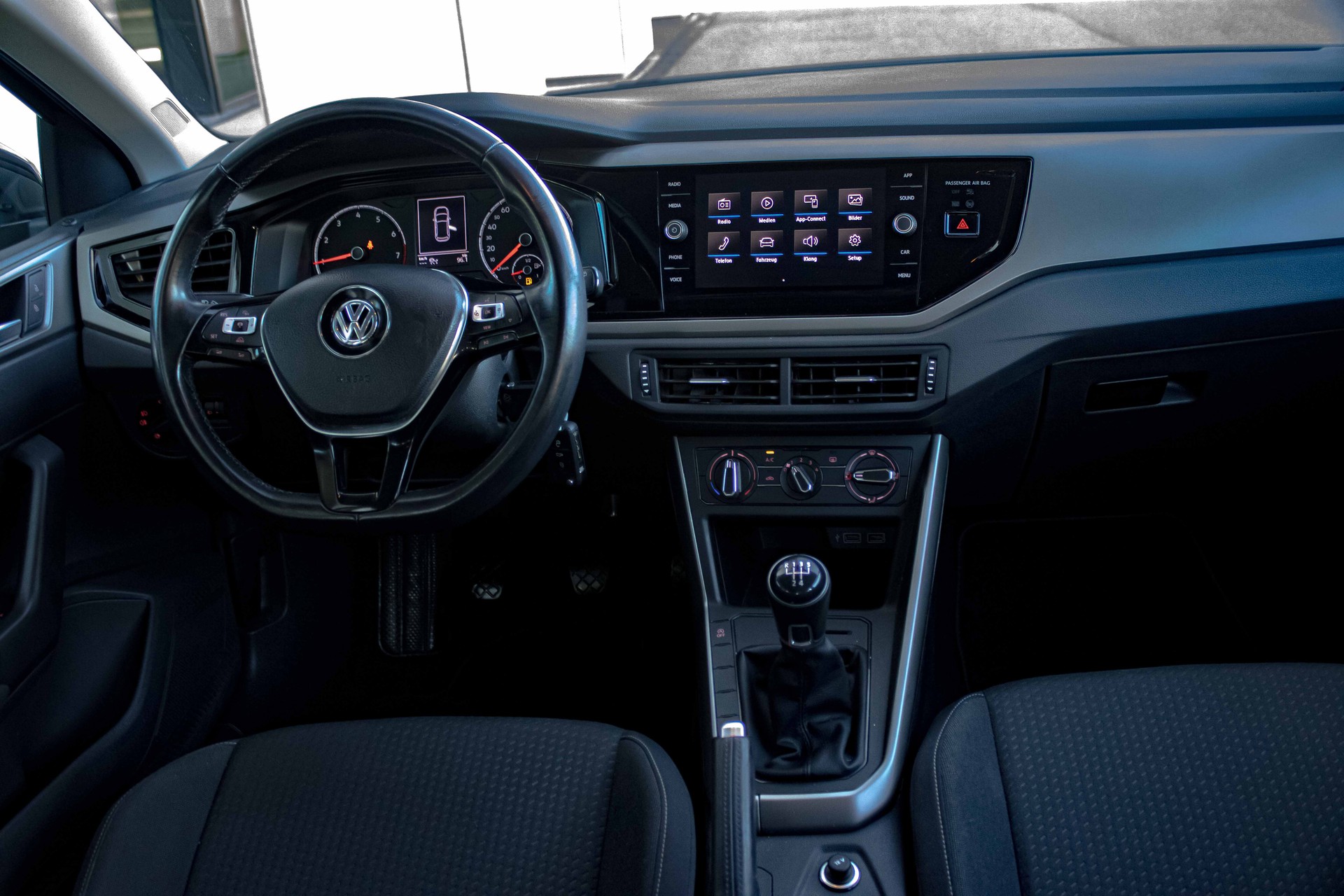 VW Polo 1.0 TSI BMT Comfortline-image-10