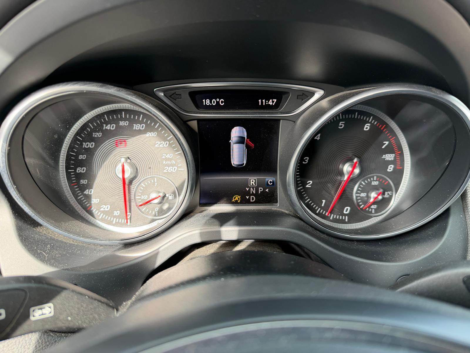 MERCEDES-BENZ CLA-Klasse X117 Shooting Brake CLA 180 Urban-image-12