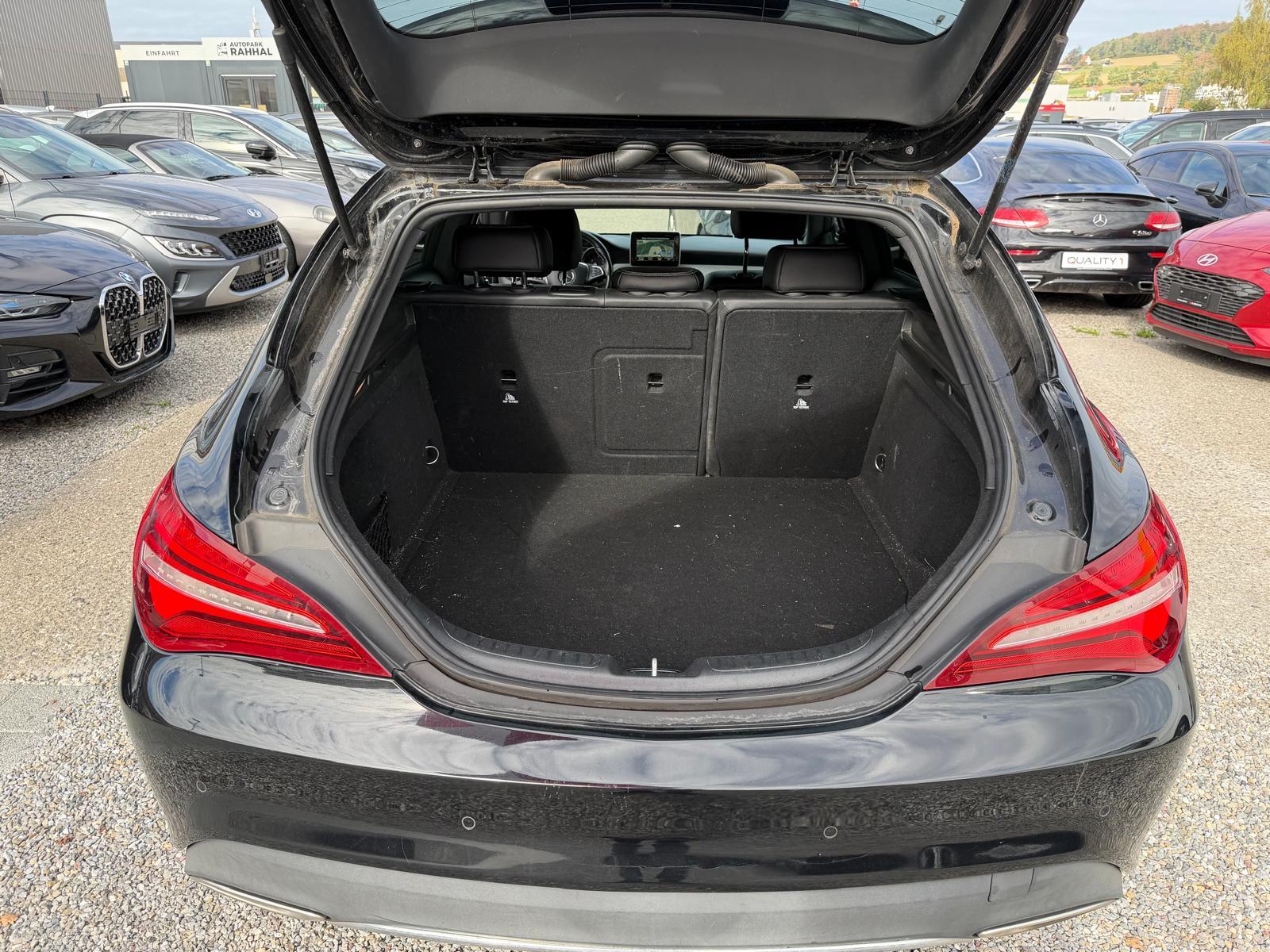 MERCEDES-BENZ CLA-Klasse X117 Shooting Brake CLA 180 Urban-image-5