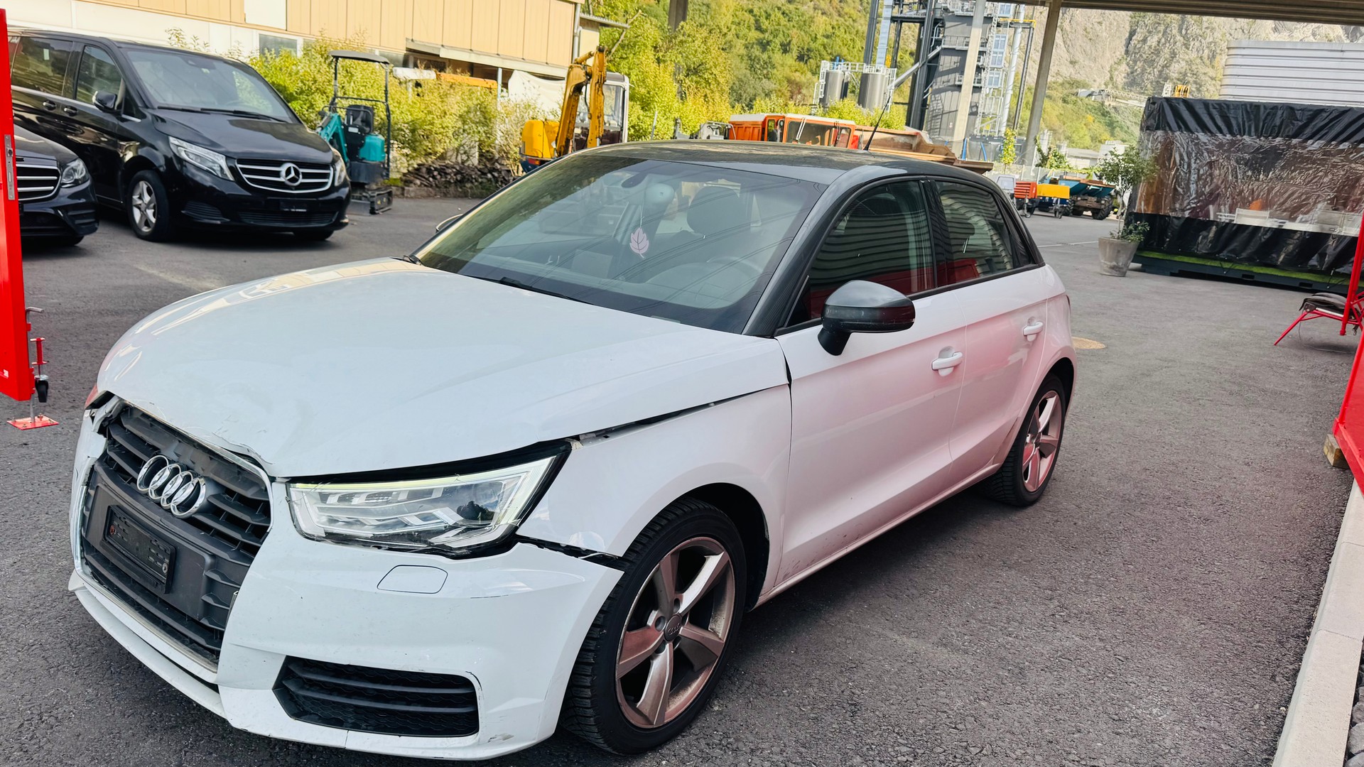 AUDI A1 Sportback 1.0 TFSI Sport-image-2