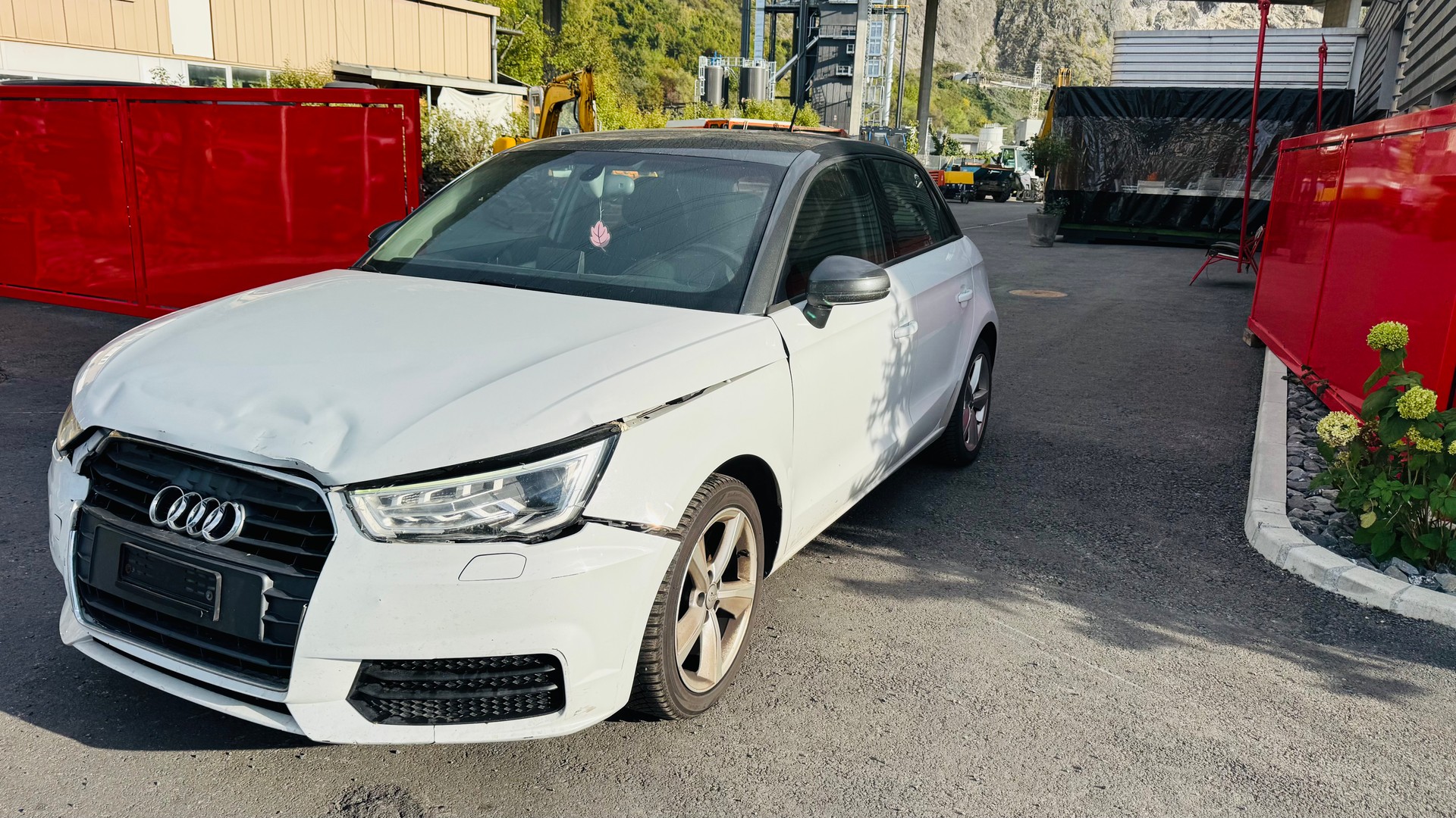 AUDI A1 Sportback 1.0 TFSI Sport-image-3