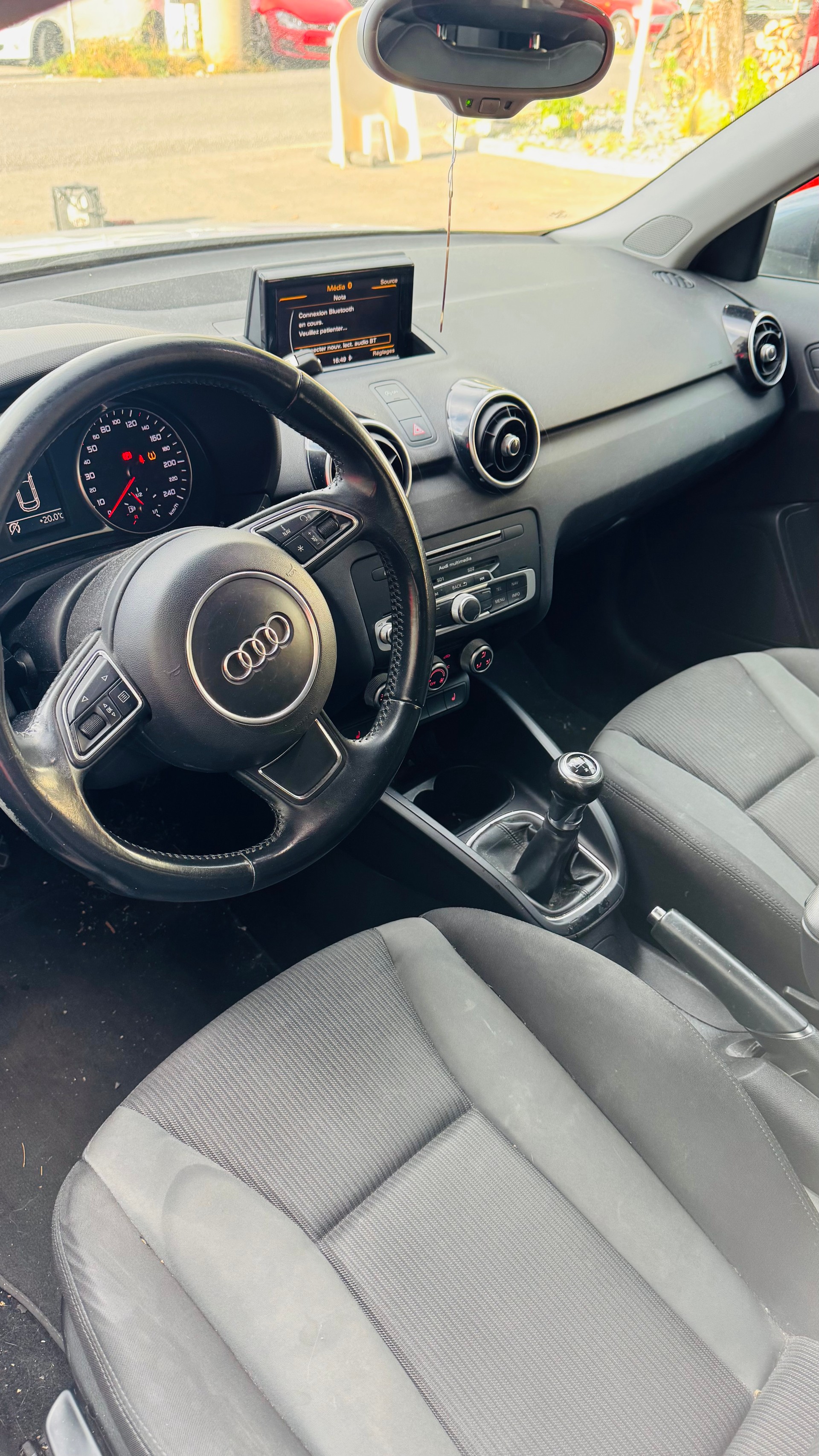 AUDI A1 Sportback 1.0 TFSI Sport-image-8