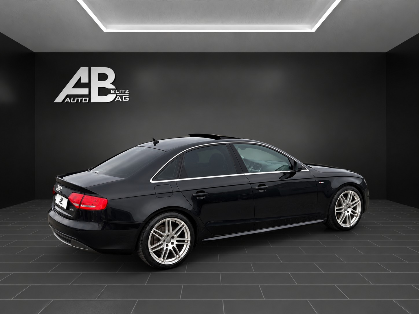 AUDI A4 Limousine 2.0 TFSI S-Line multitronic mit 211 PS-image-4