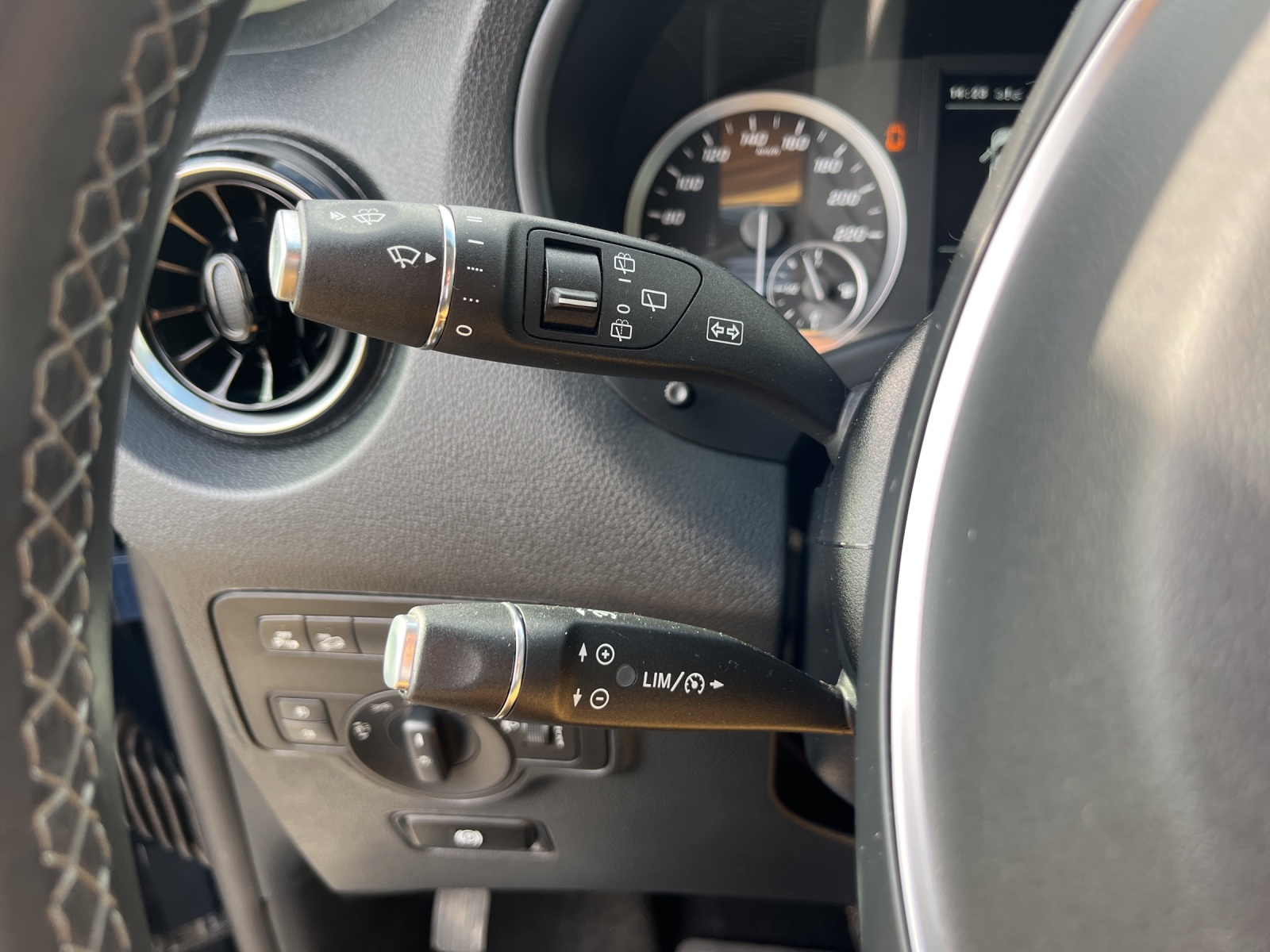 Image MERCEDES-BENZ VITO Vito 116 CDI Lang Select Family Tourer 4Matic 9G-Tronic