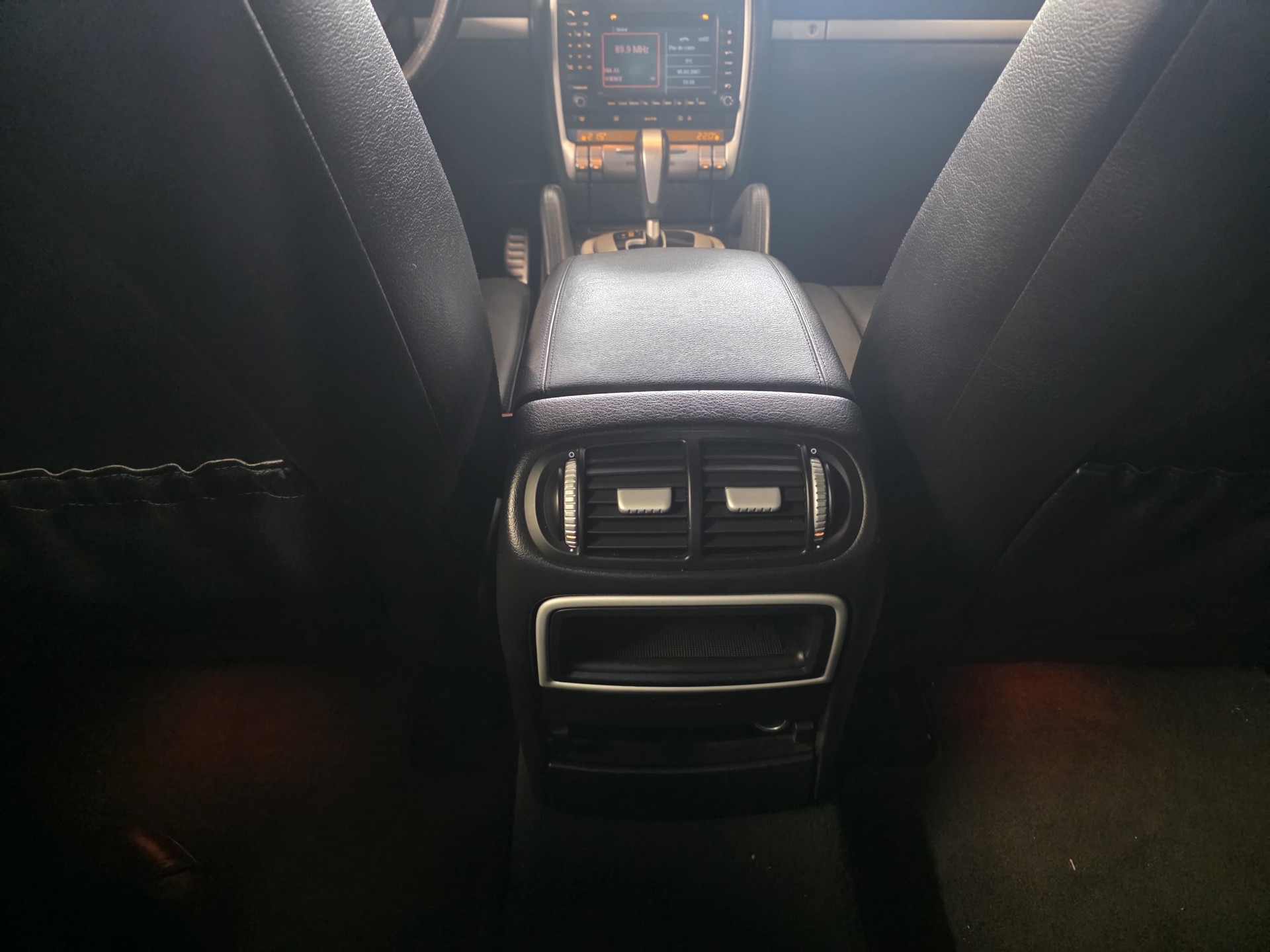 PORSCHE Cayenne S-image-21