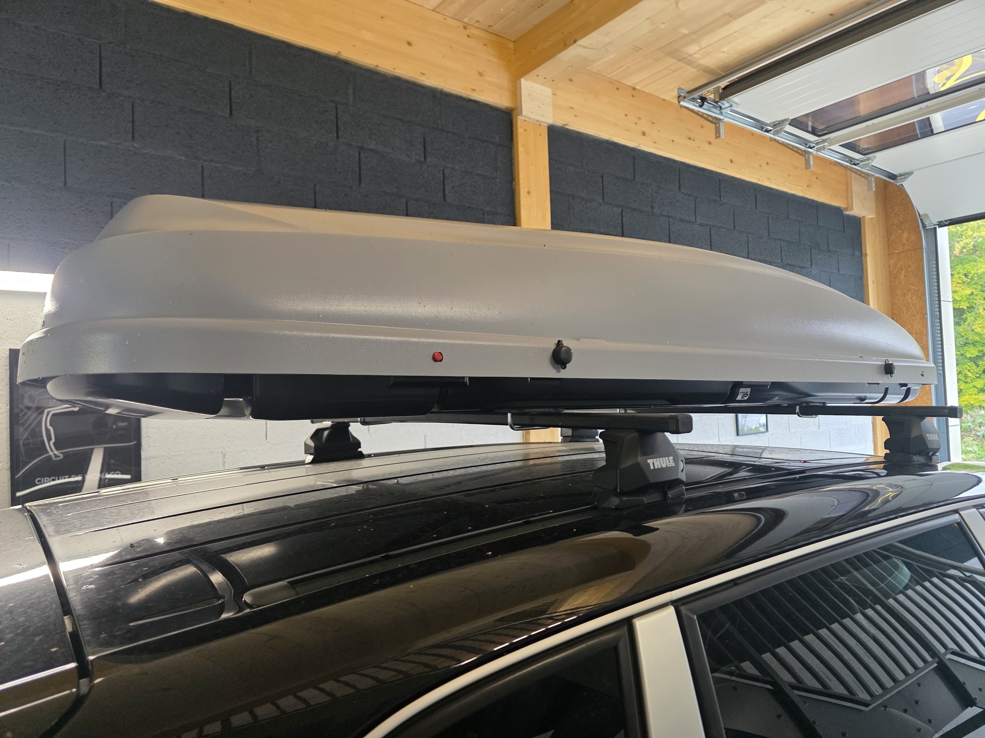 PORSCHE Cayenne S-image-22