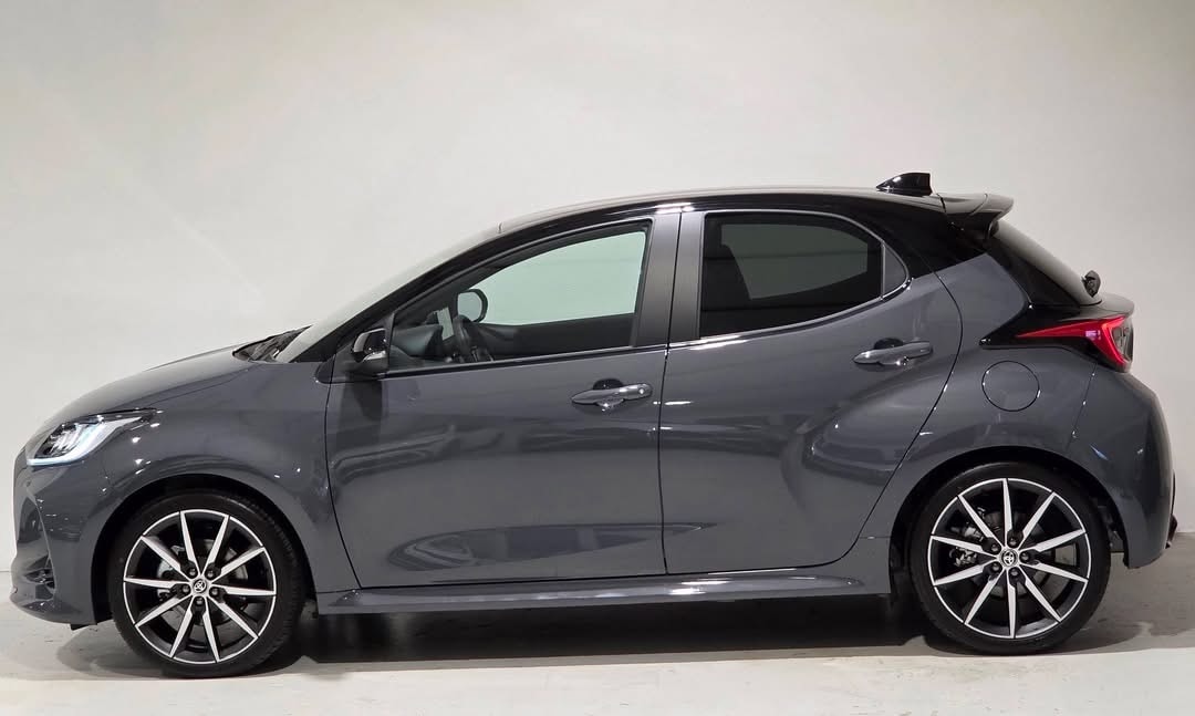TOYOTA Yaris 1.5 GR Sport e-CVT-image-1