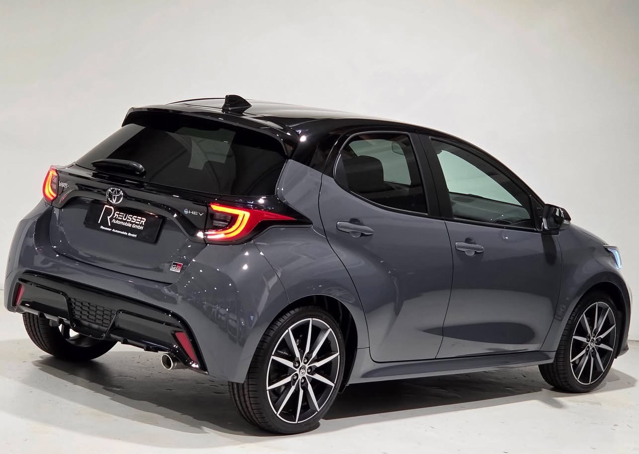 TOYOTA Yaris 1.5 GR Sport e-CVT-image-27