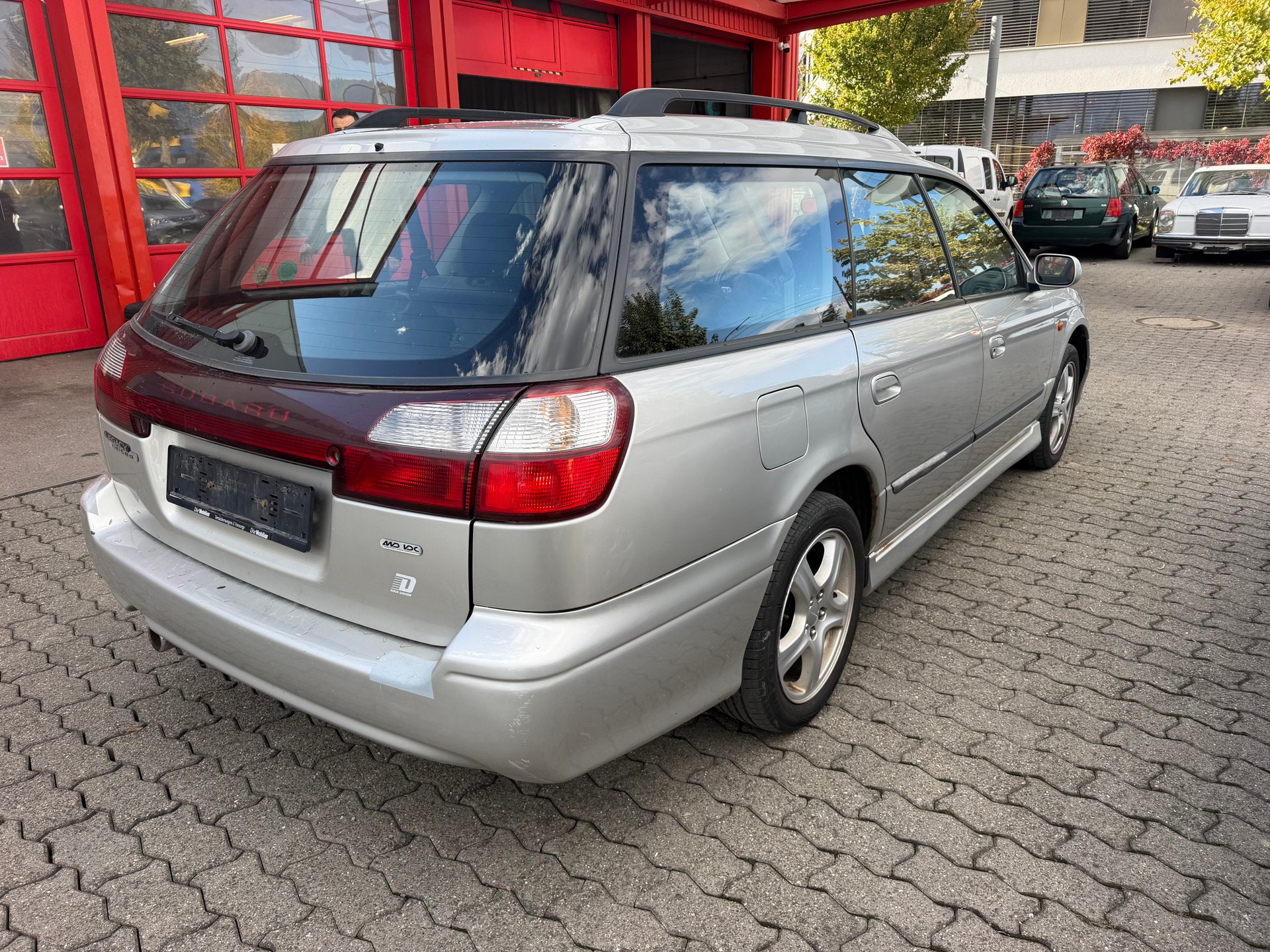 SUBARU Legacy 2.5 Limited-showroom-element-3