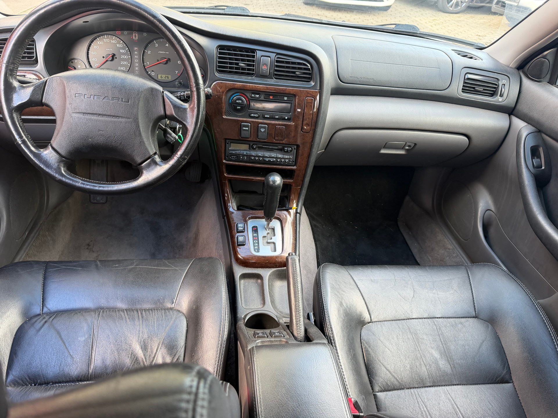 SUBARU Legacy 2.5 Limited-image-9