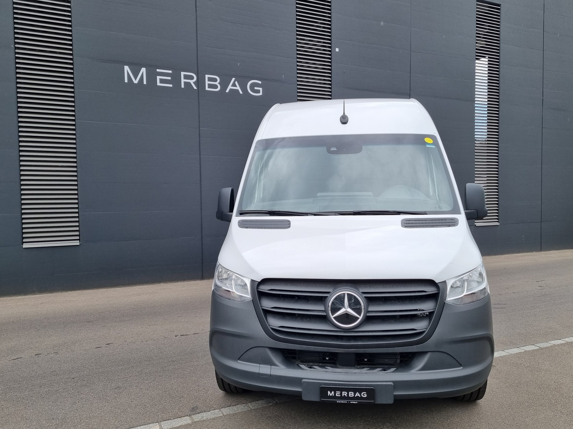 MERCEDES-BENZ eSprinter 312 47kWh Standard-image-1