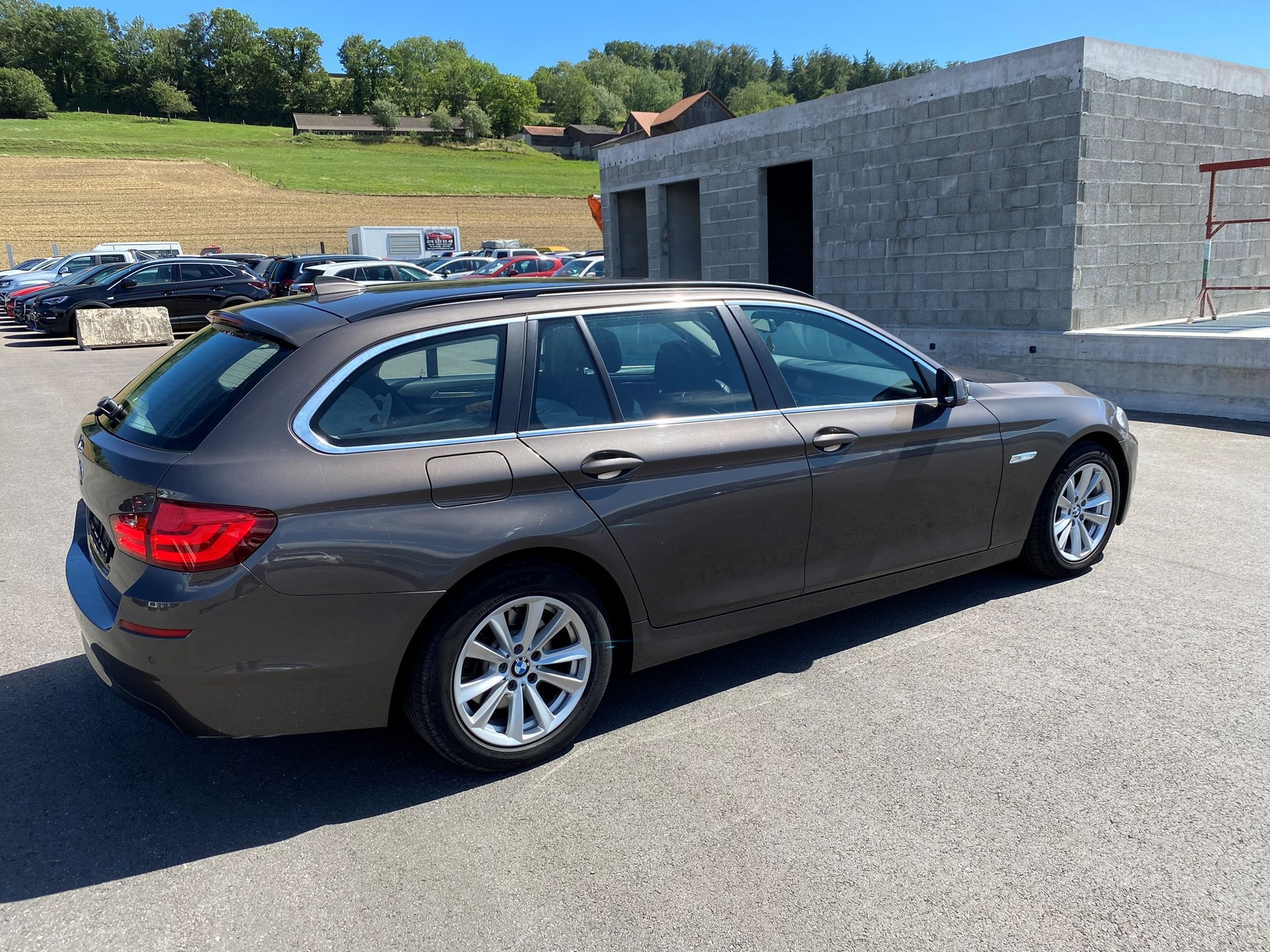 BMW 520d Touring-image-11