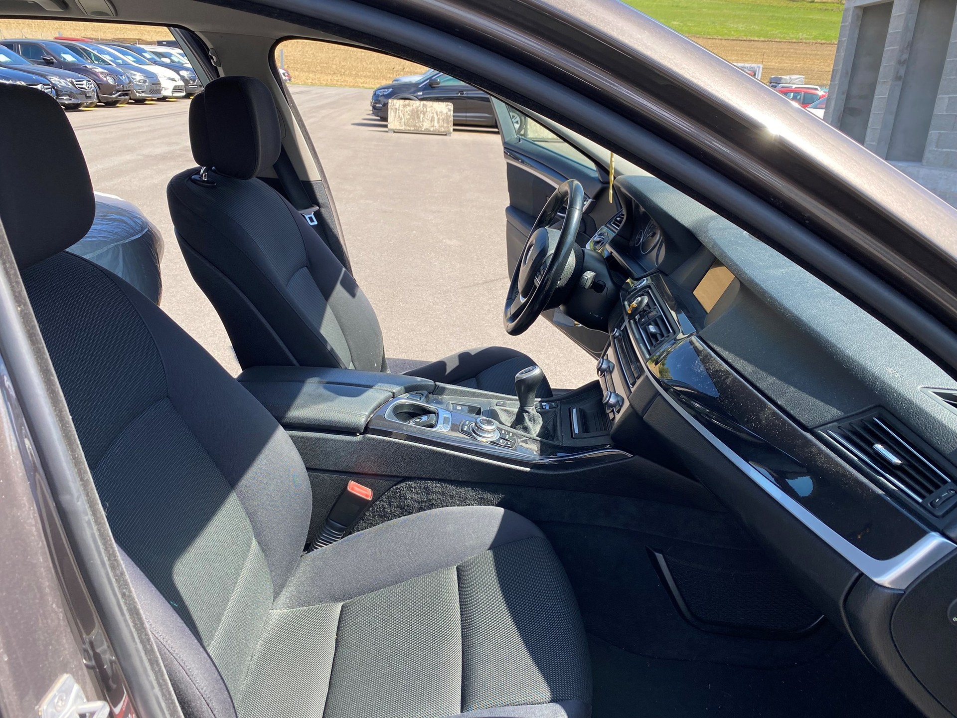 BMW 520d Touring-image-19