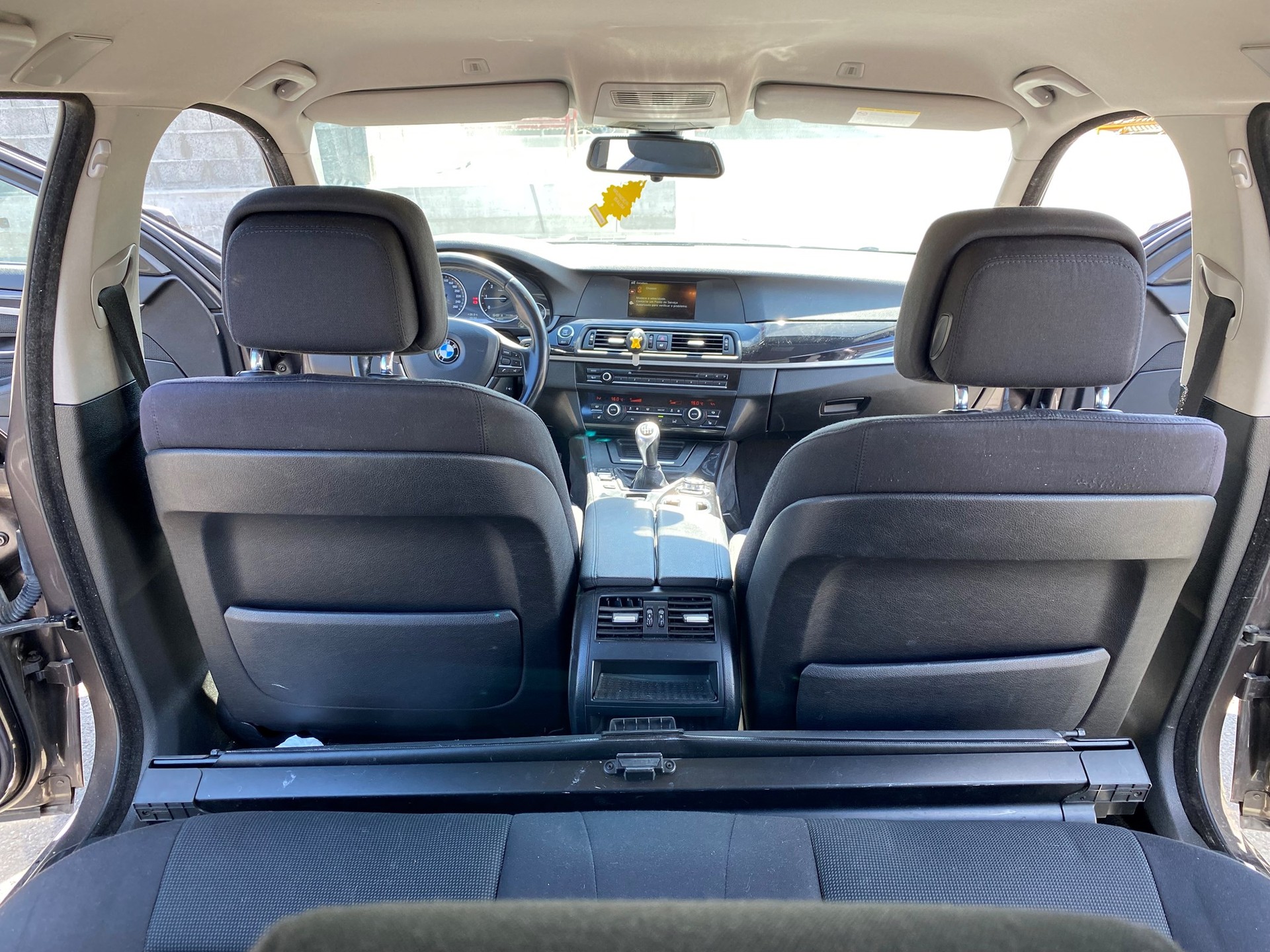 BMW 520d Touring-image-23