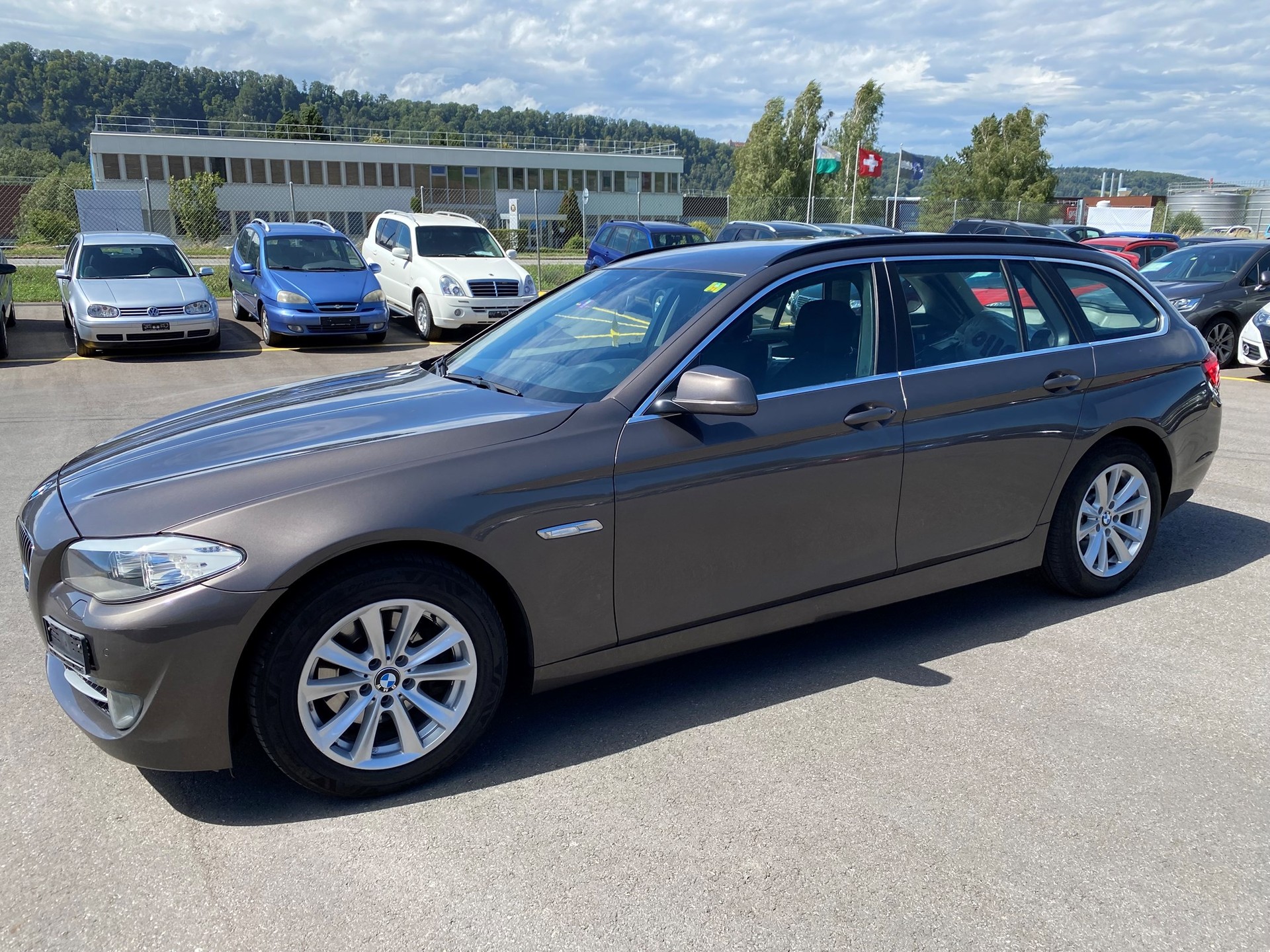 BMW 520d Touring-image-5