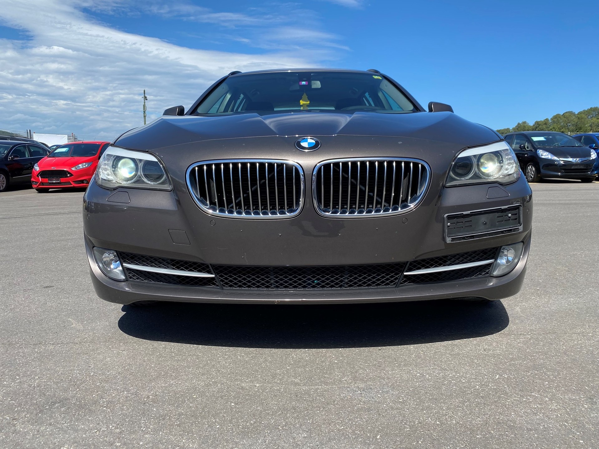 BMW 520d Touring-image-6