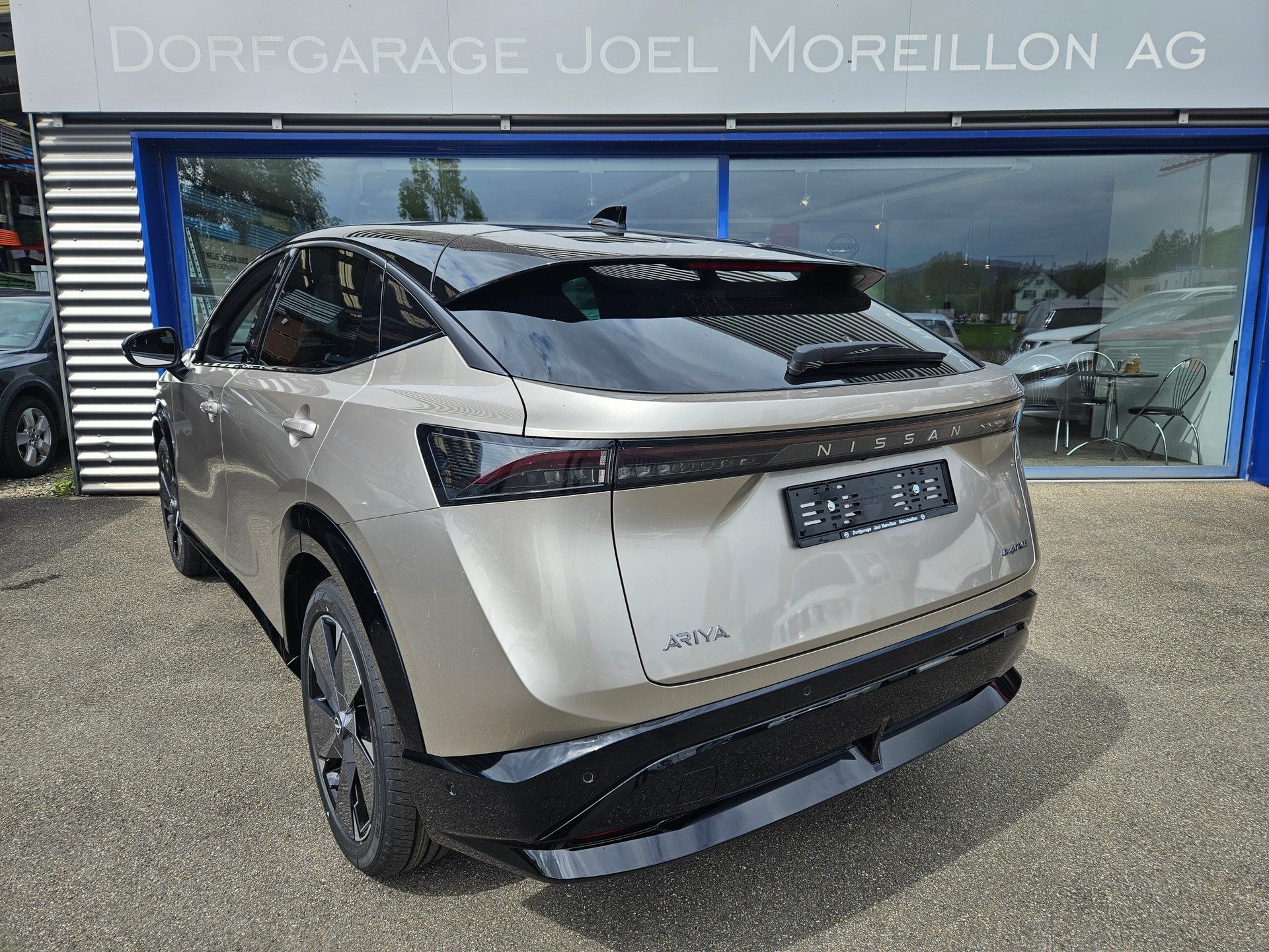 NISSAN Ariya 87 kWh e-4orce Evolve400 Allrad-image-1