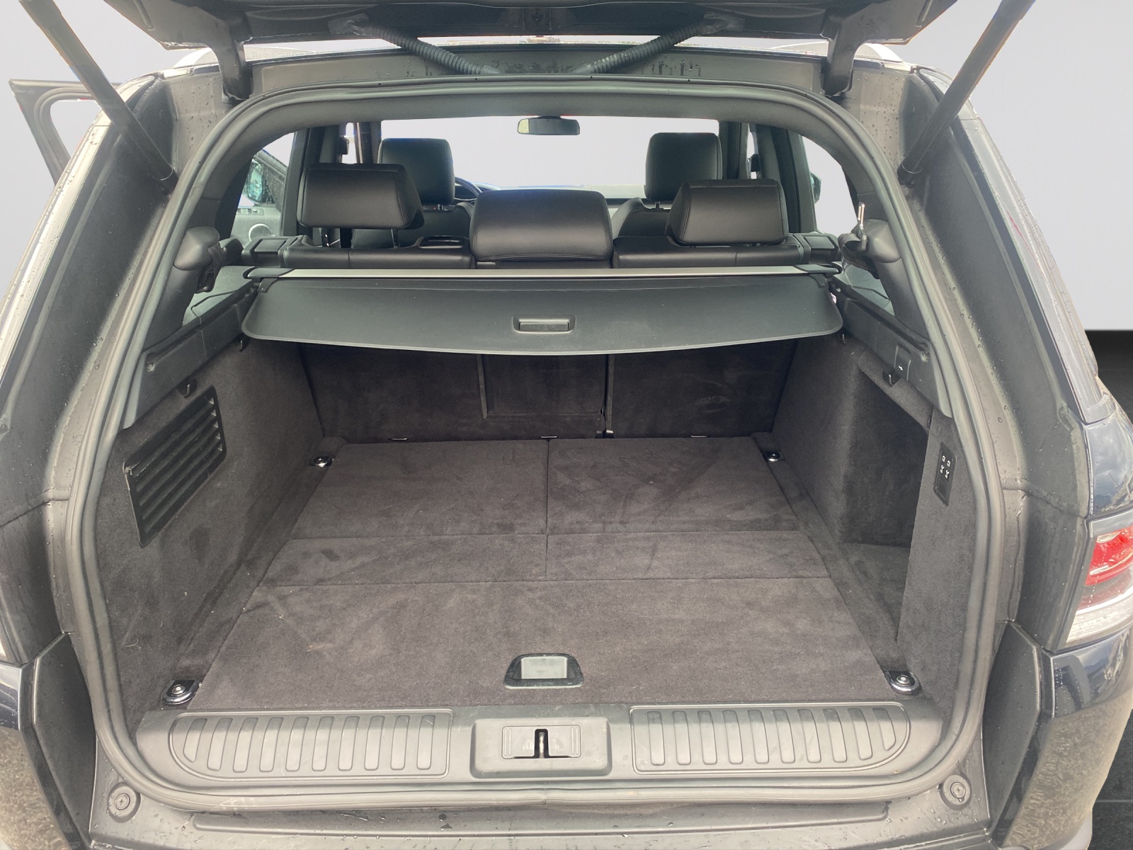 LAND ROVER Range Rover Sport 3.0 V6 SC HSE Dynamic Automatic-image-12