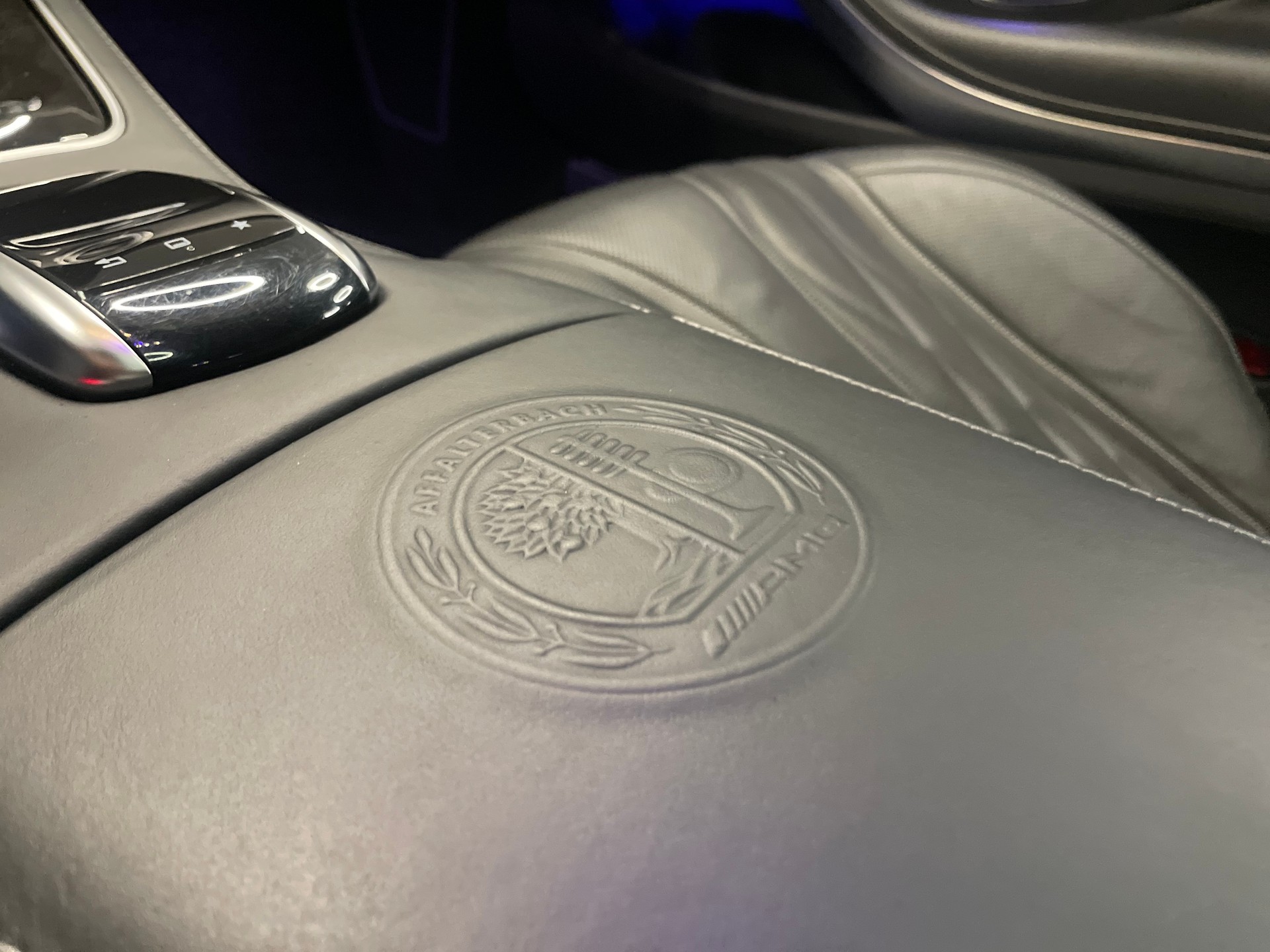 MERCEDES-BENZ S 63 AMG Coupé 4Matic Speedshift MCT-image-23
