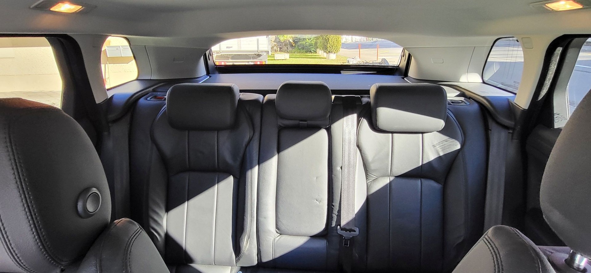 LAND ROVER Range Rover Evoque 2.0 TD4 SE Dynamic AT9-image-8