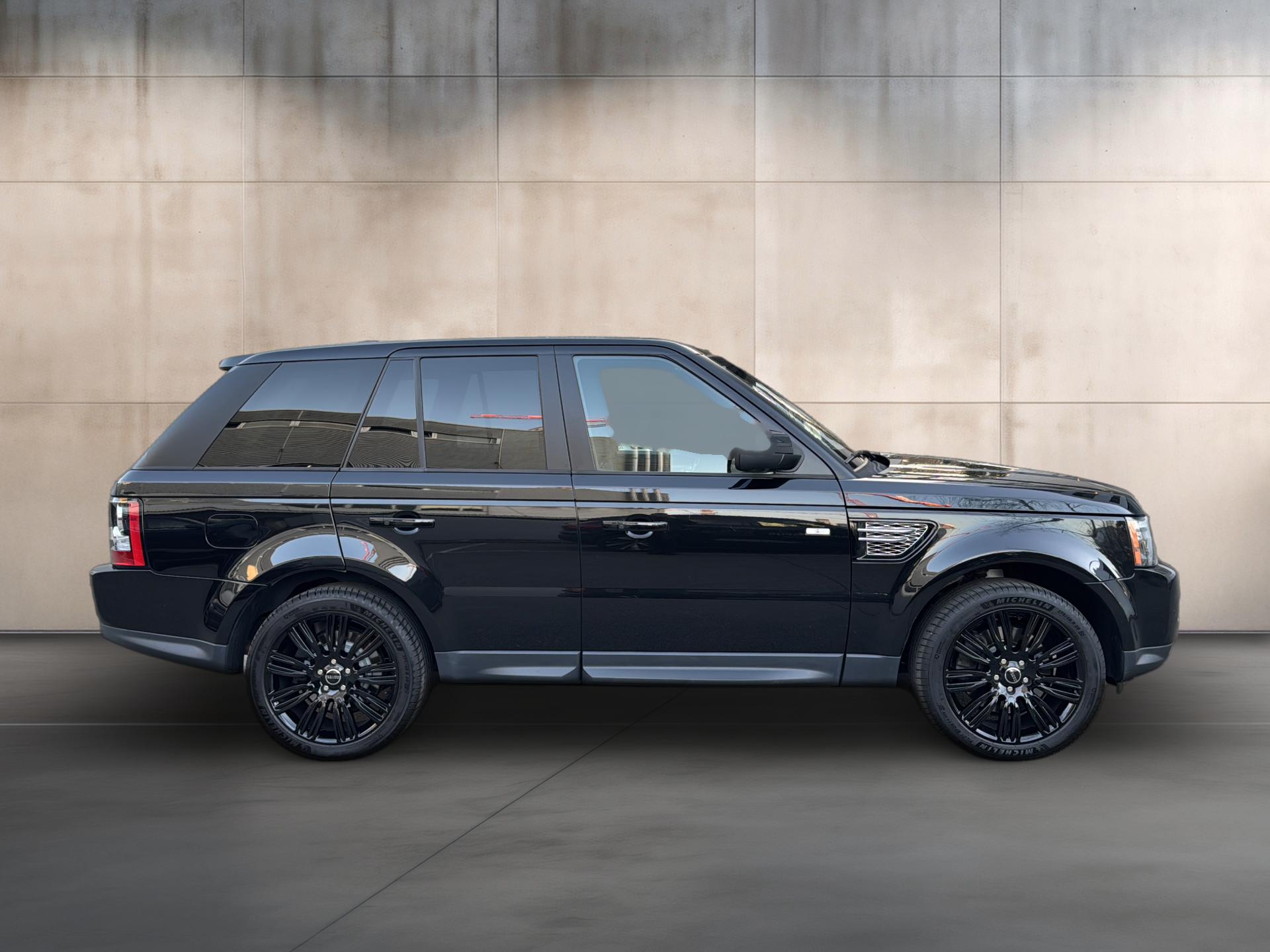 LAND ROVER Range Rover Sport 3.0 TDV6 HSE Automatic-image-4