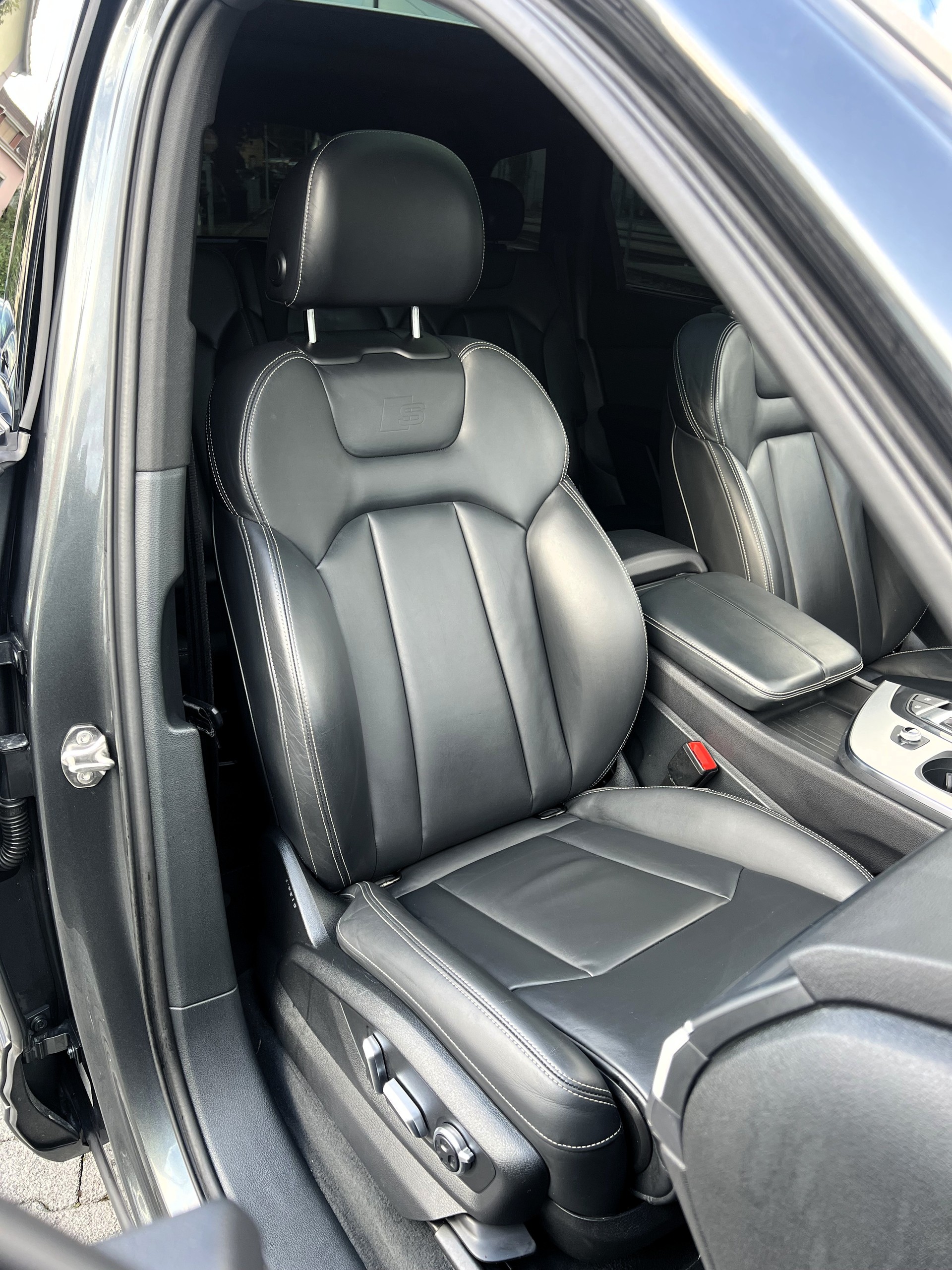 AUDI Q7 3.0 TDI quattro tiptronic-image-14