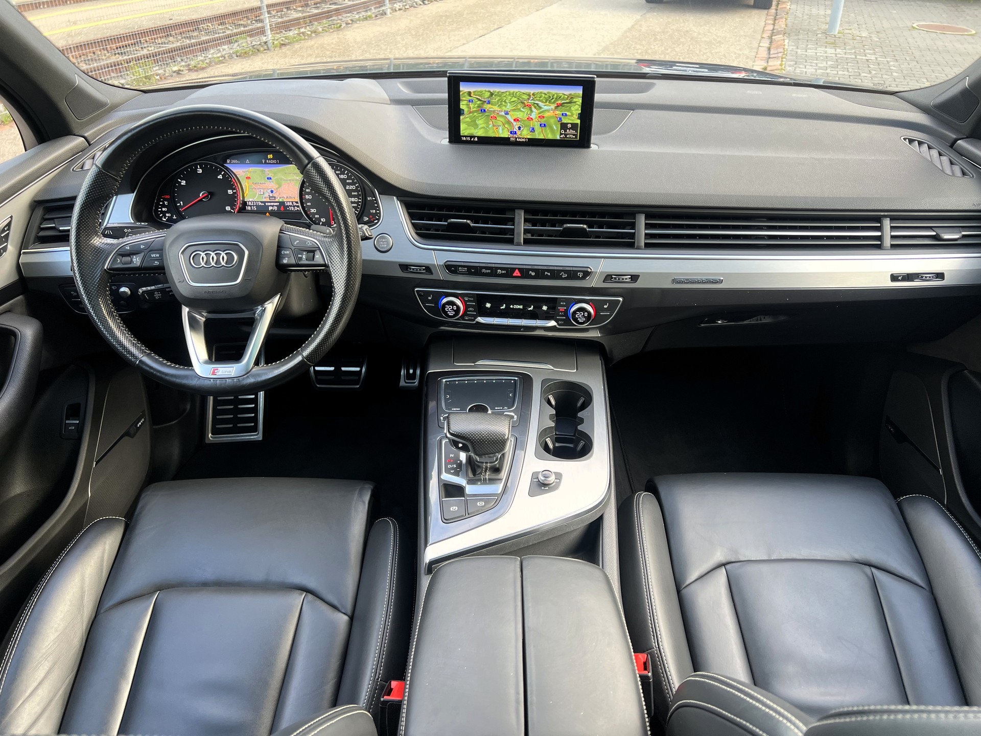 AUDI Q7 3.0 TDI quattro tiptronic-image-26
