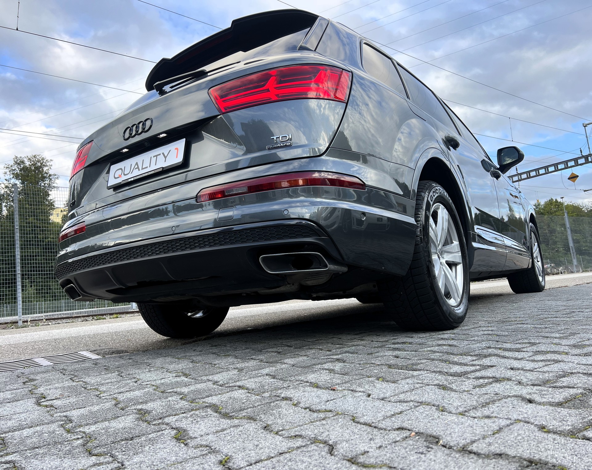 AUDI Q7 3.0 TDI quattro tiptronic-image-9